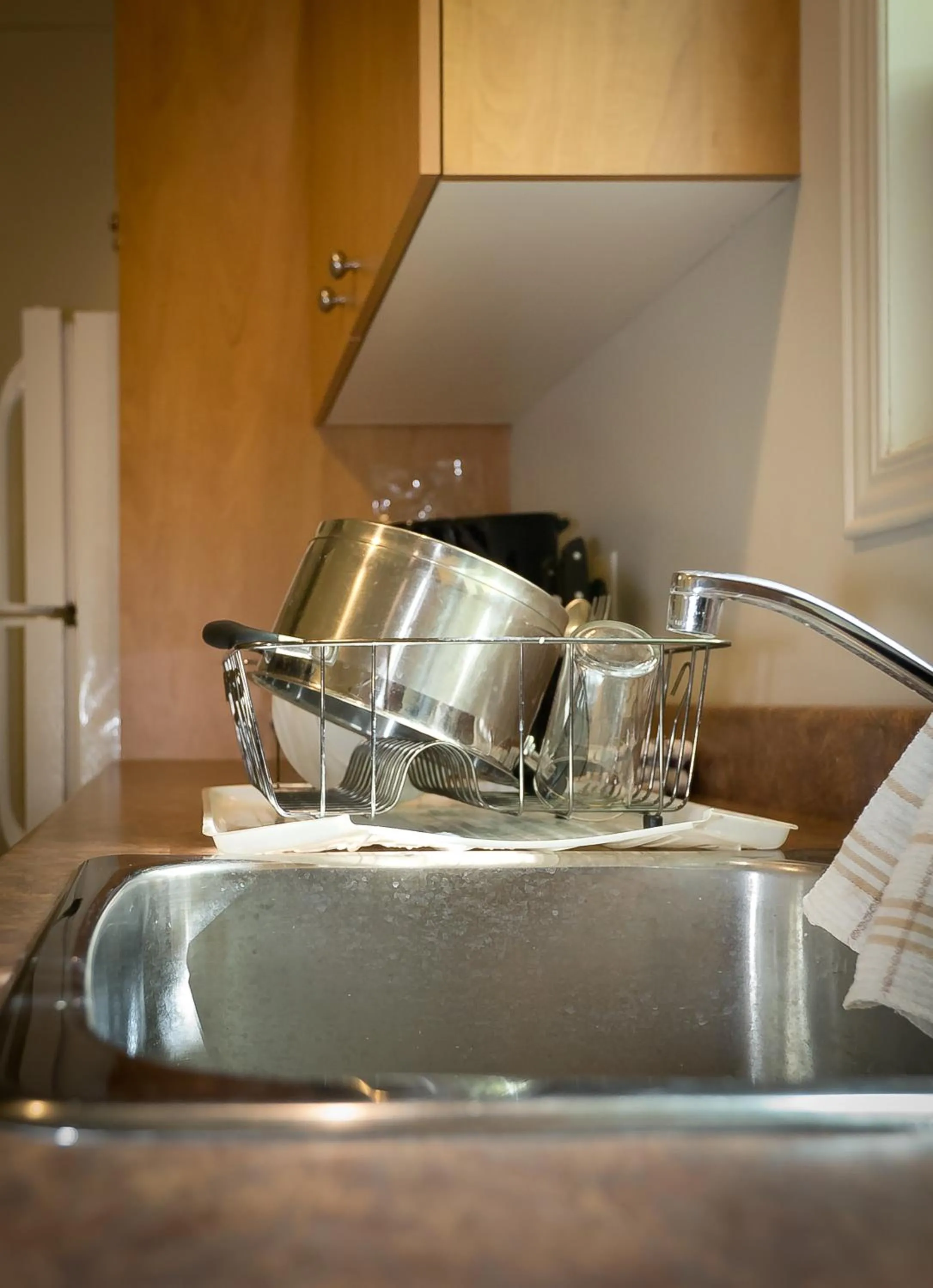 Kitchen or kitchenette in Motel De La Gare Richmond