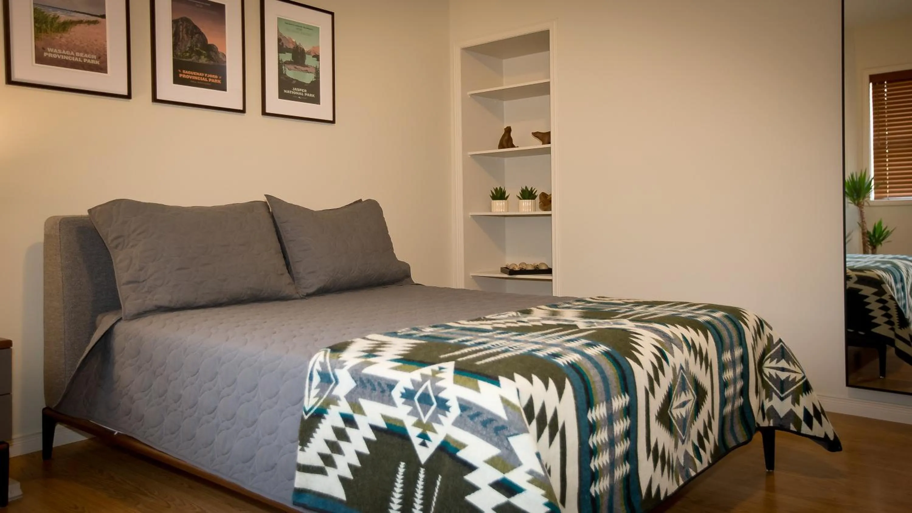 Bed in Motel De La Gare Richmond