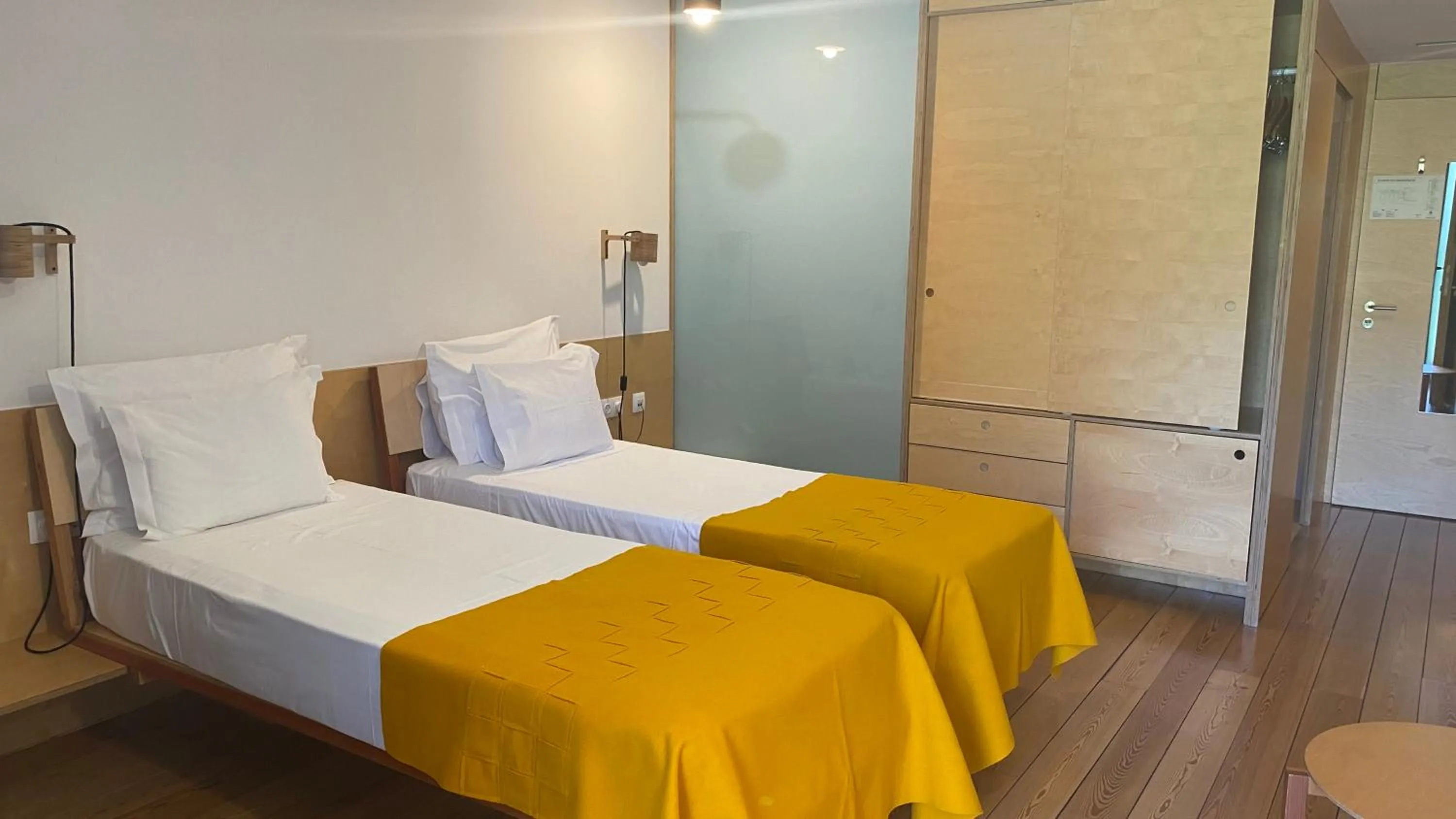 Bed in Colmeal Countryside Hotel