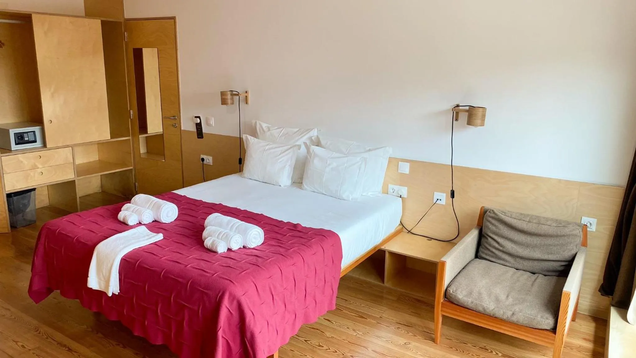 Bed in Colmeal Countryside Hotel