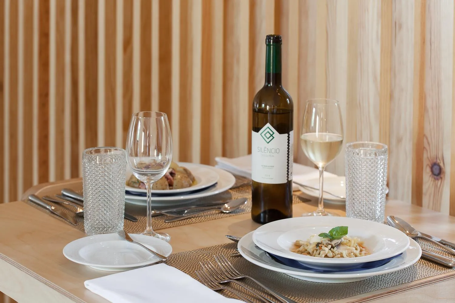 Restaurant/places to eat in Colmeal Countryside Hotel