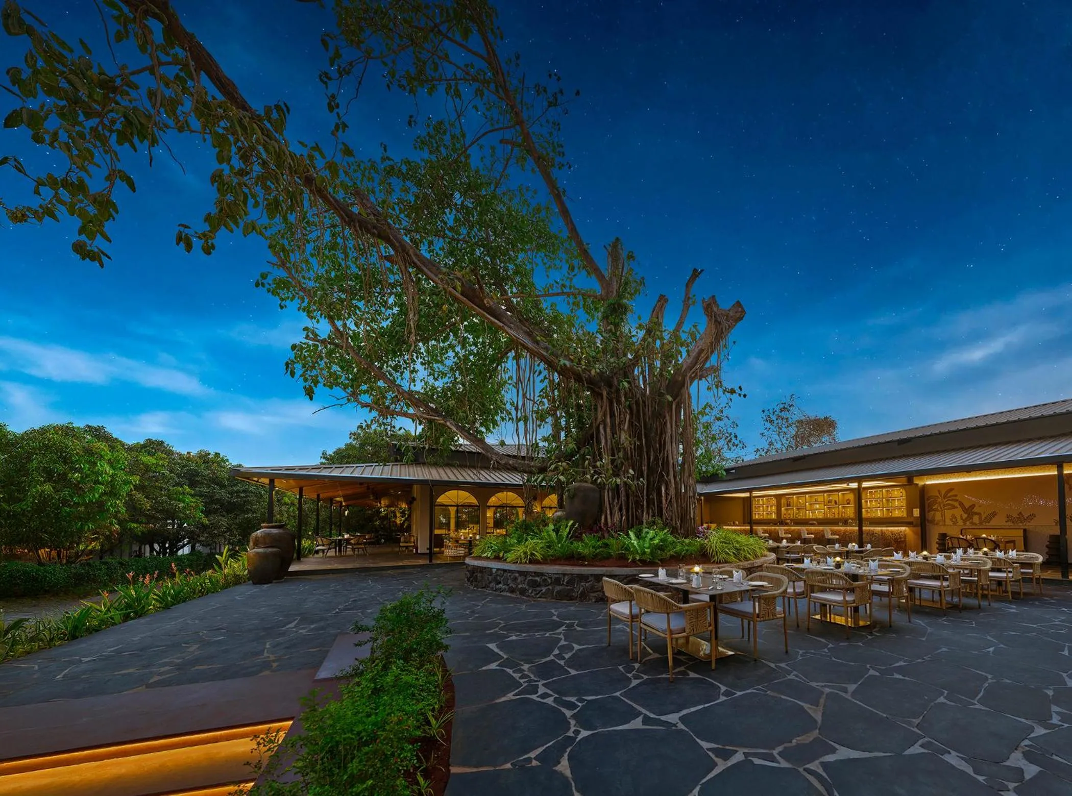 Restaurant/places to eat in Stone Water By Zuper