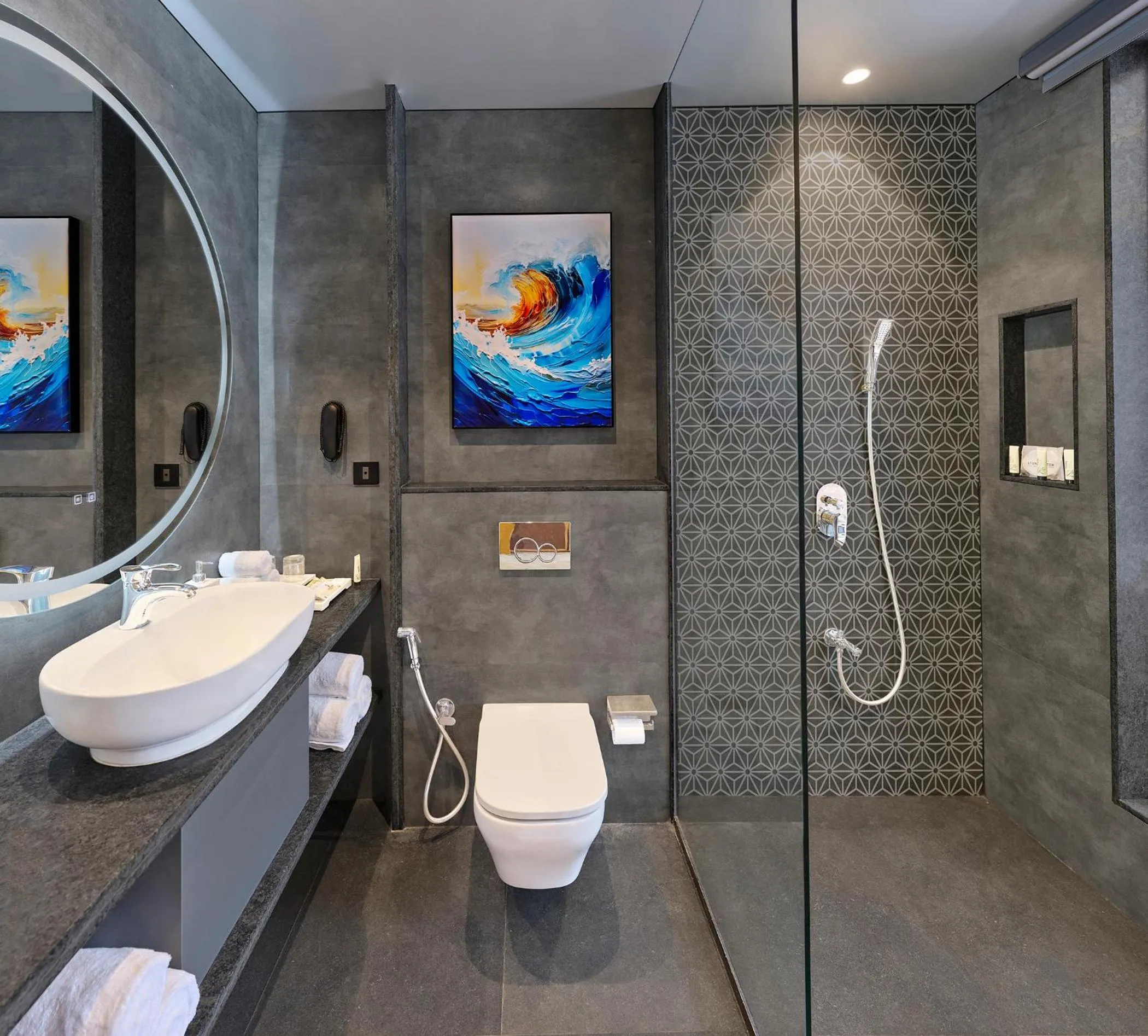 Bathroom in Stone Water By Zuper