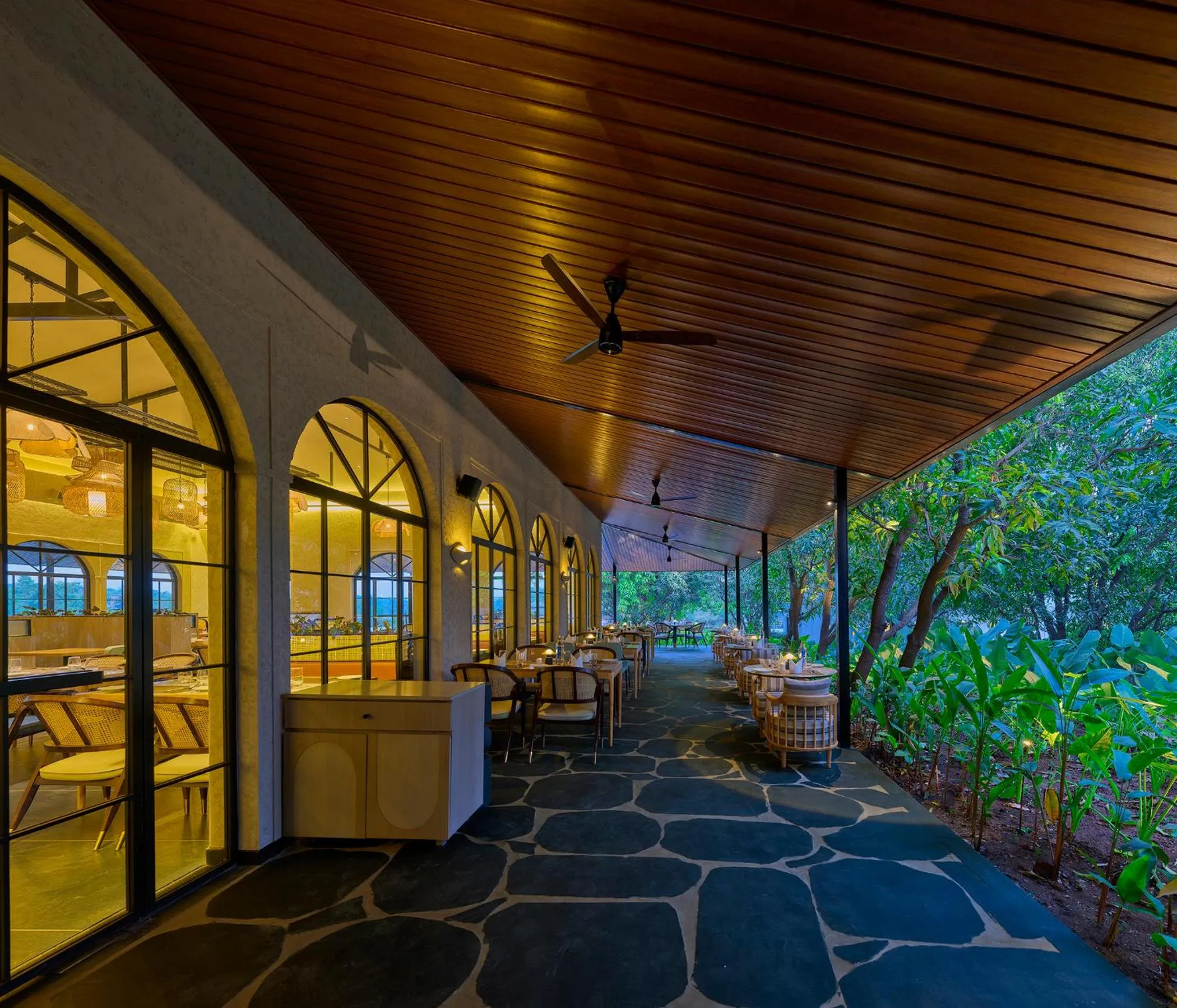 Restaurant/places to eat in Stone Water By Zuper