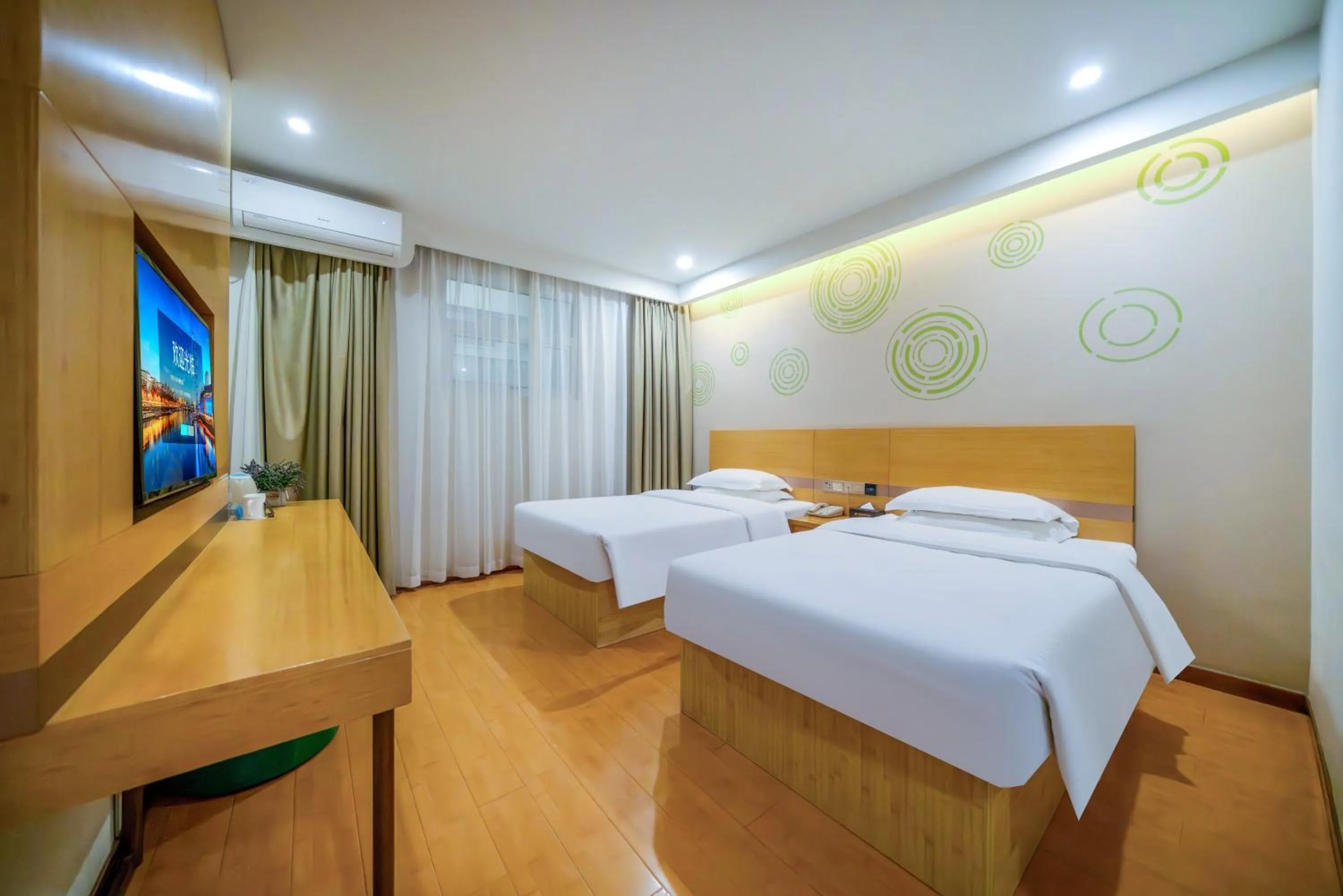 Standard Twin Room in GreenTree Inn