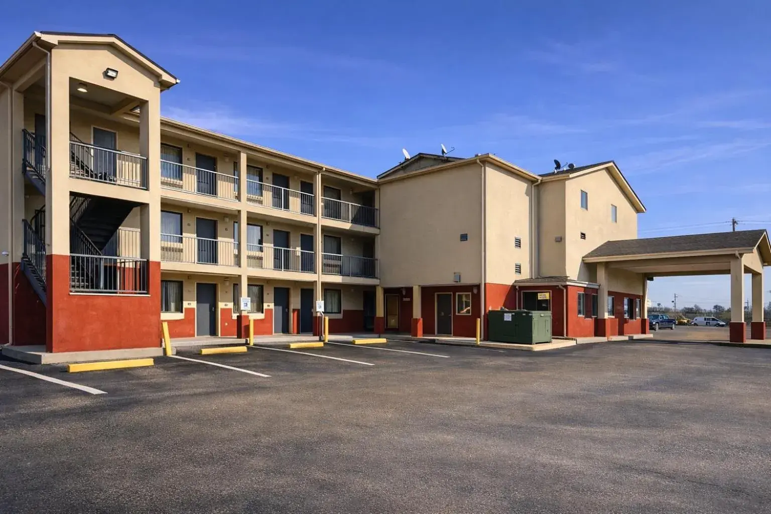 Spring Place Inn & Suites Spring Place Inn & Suites