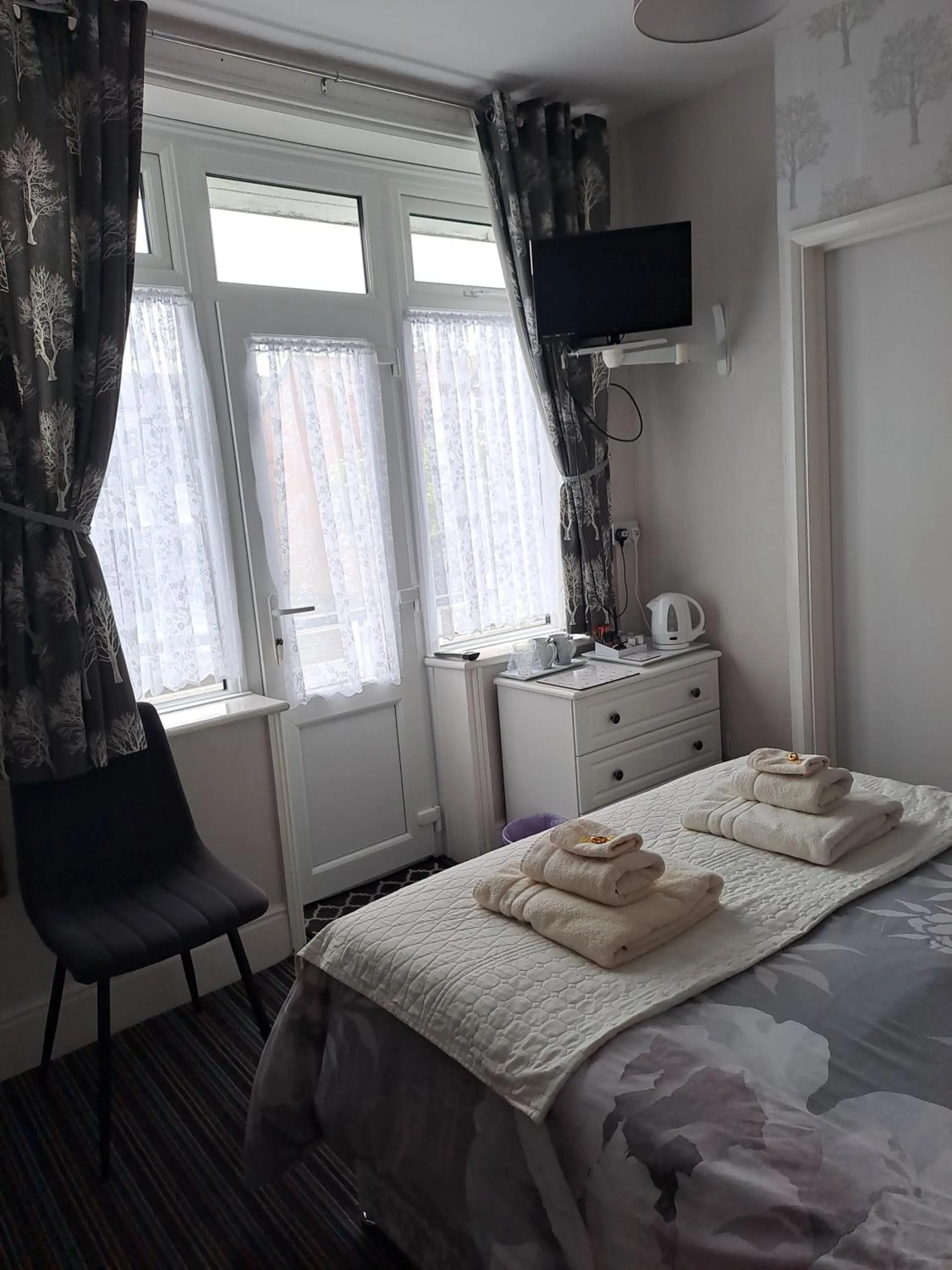 Bed in The Sandgate