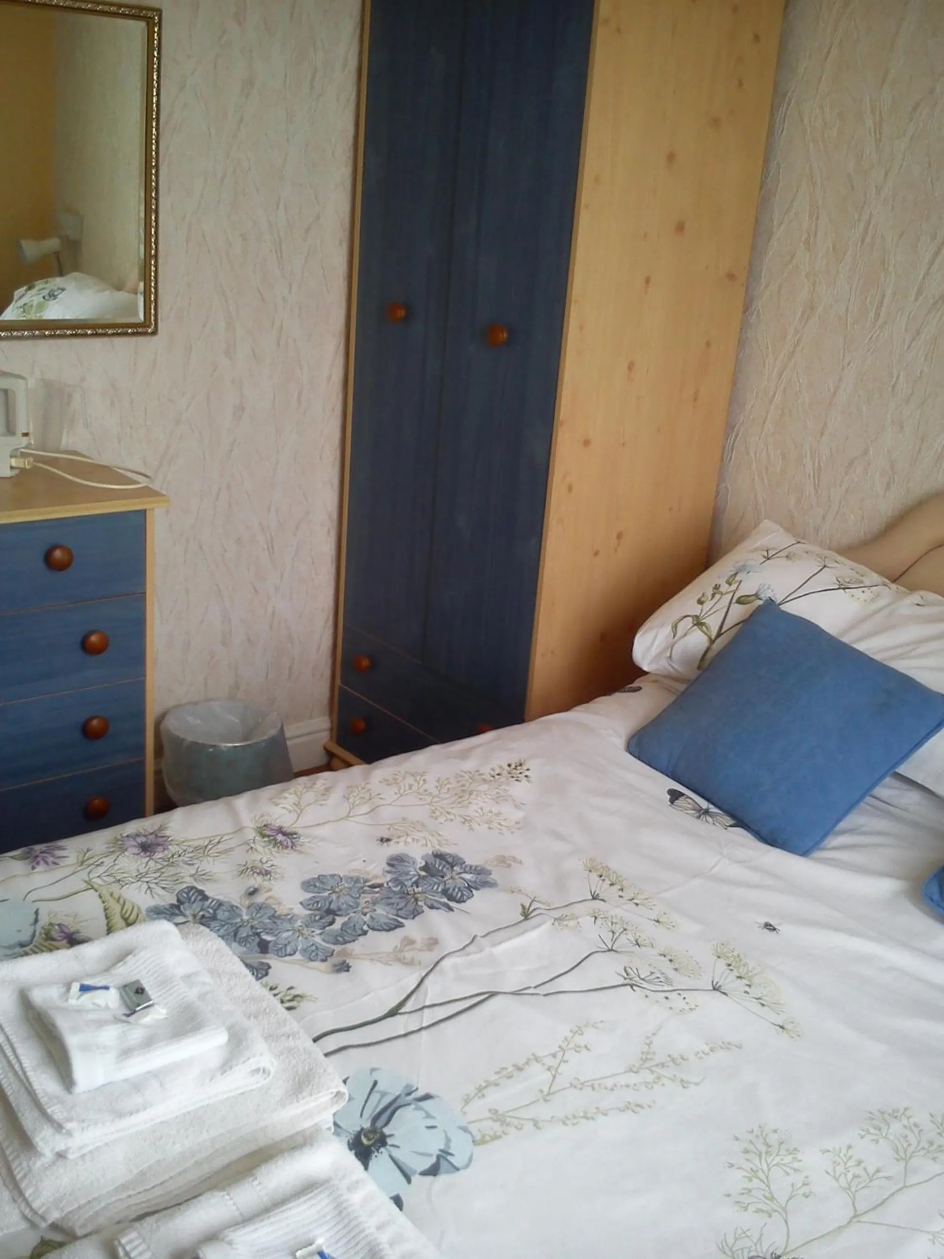 Bed in The Sandgate