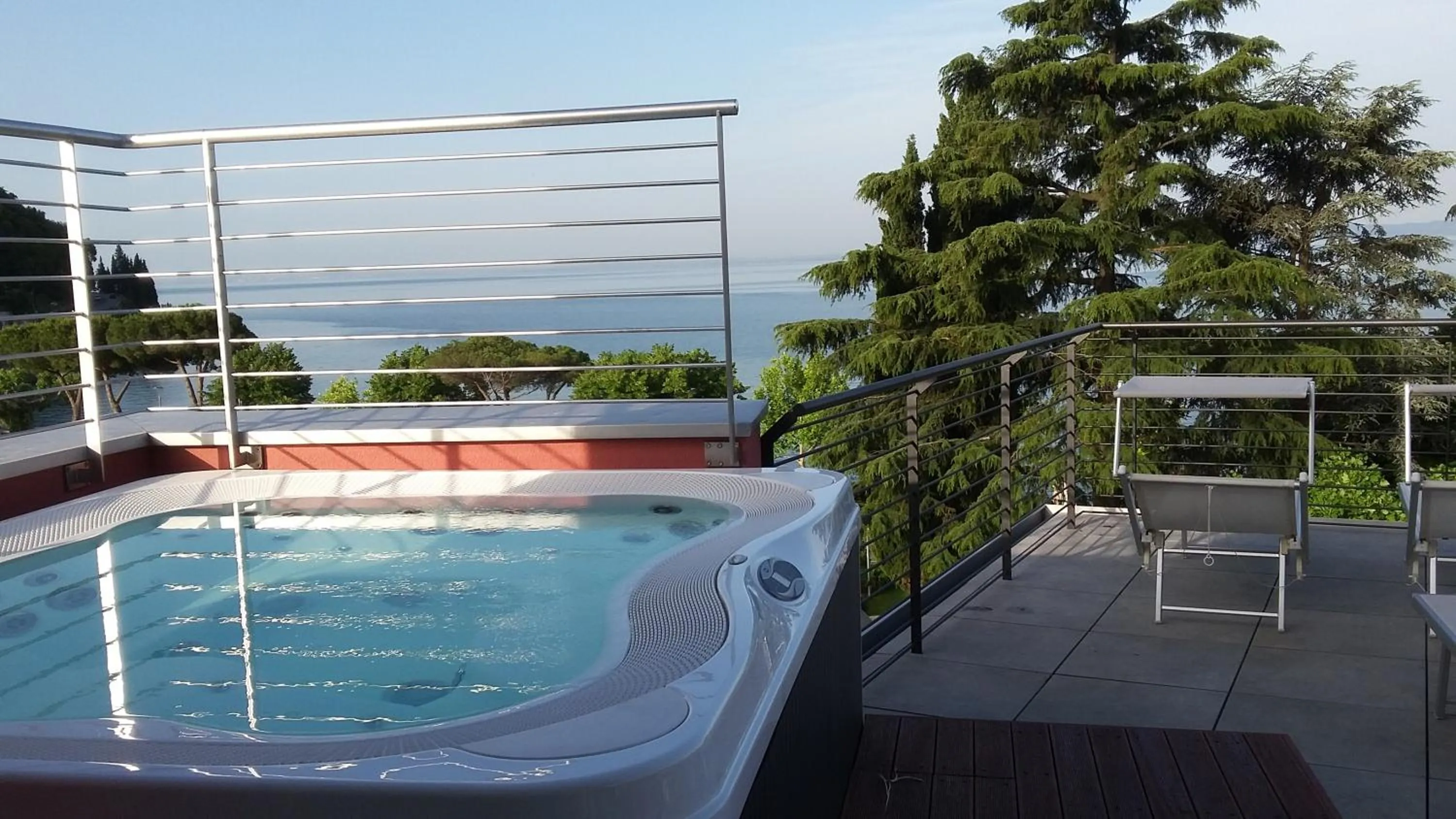 Hot Tub in Hotel Europa