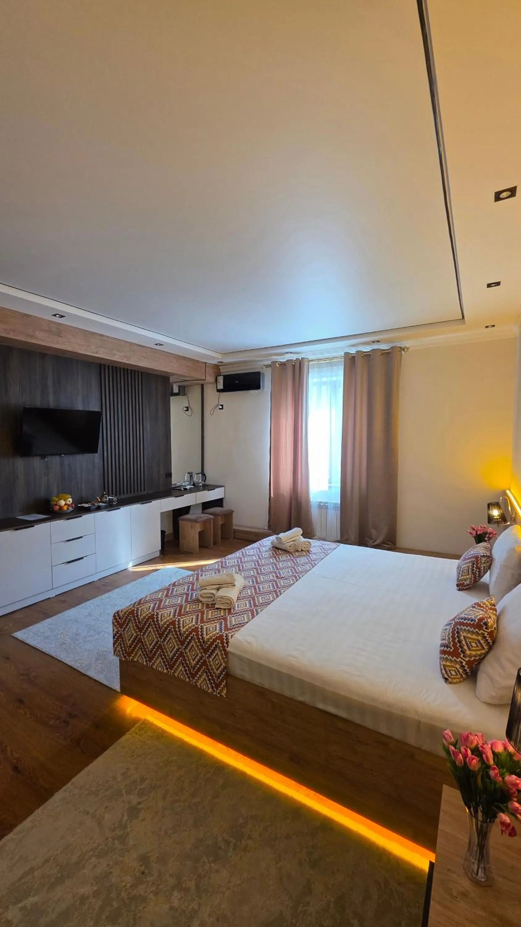 View (from property/room), Bed in Hotel Euro Asia Khiva - Ichan Qala