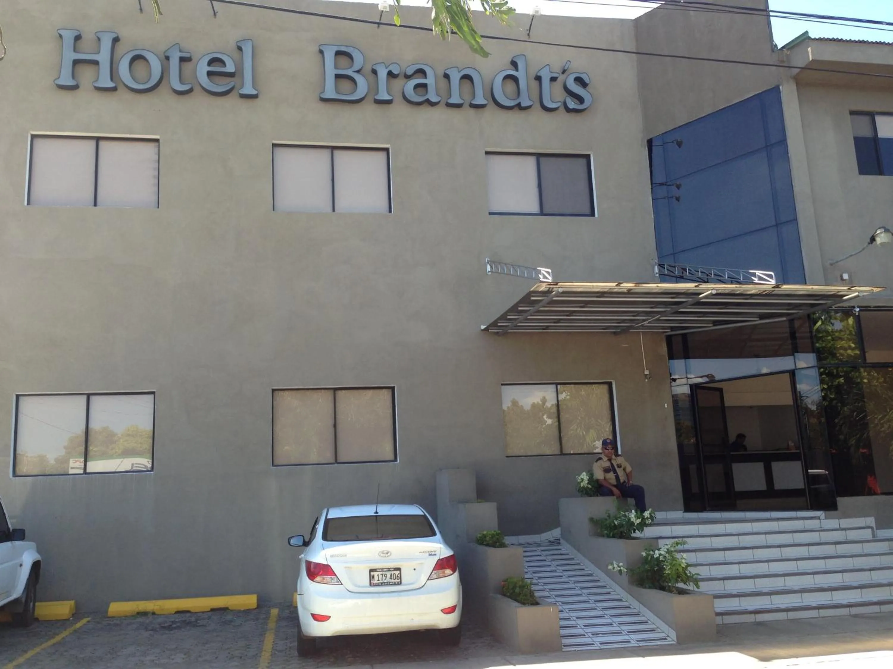 Property building in Hotel Brandts Ejecutivo Los Robles