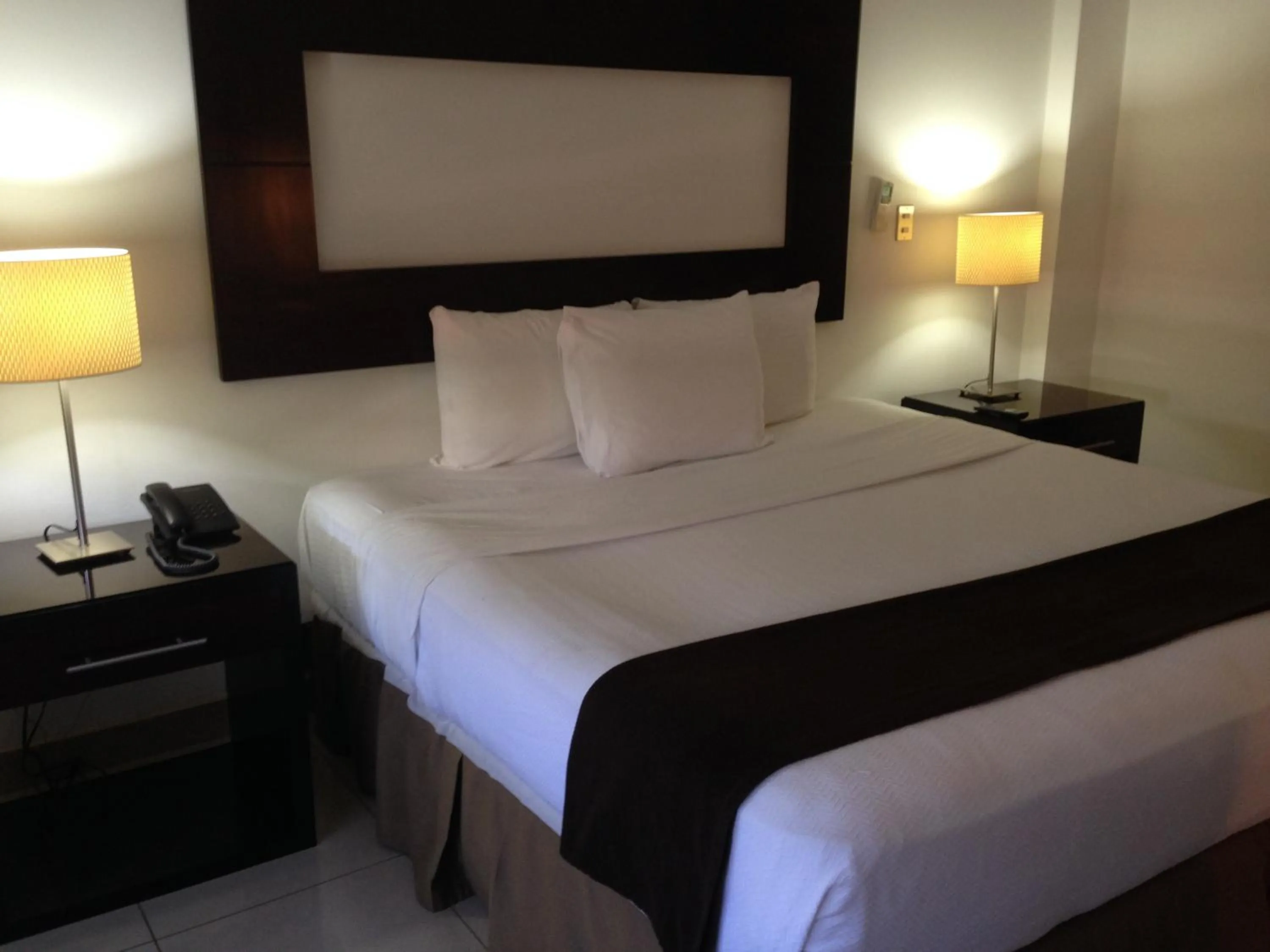 Photo of the whole room in Hotel Brandts Ejecutivo Los Robles