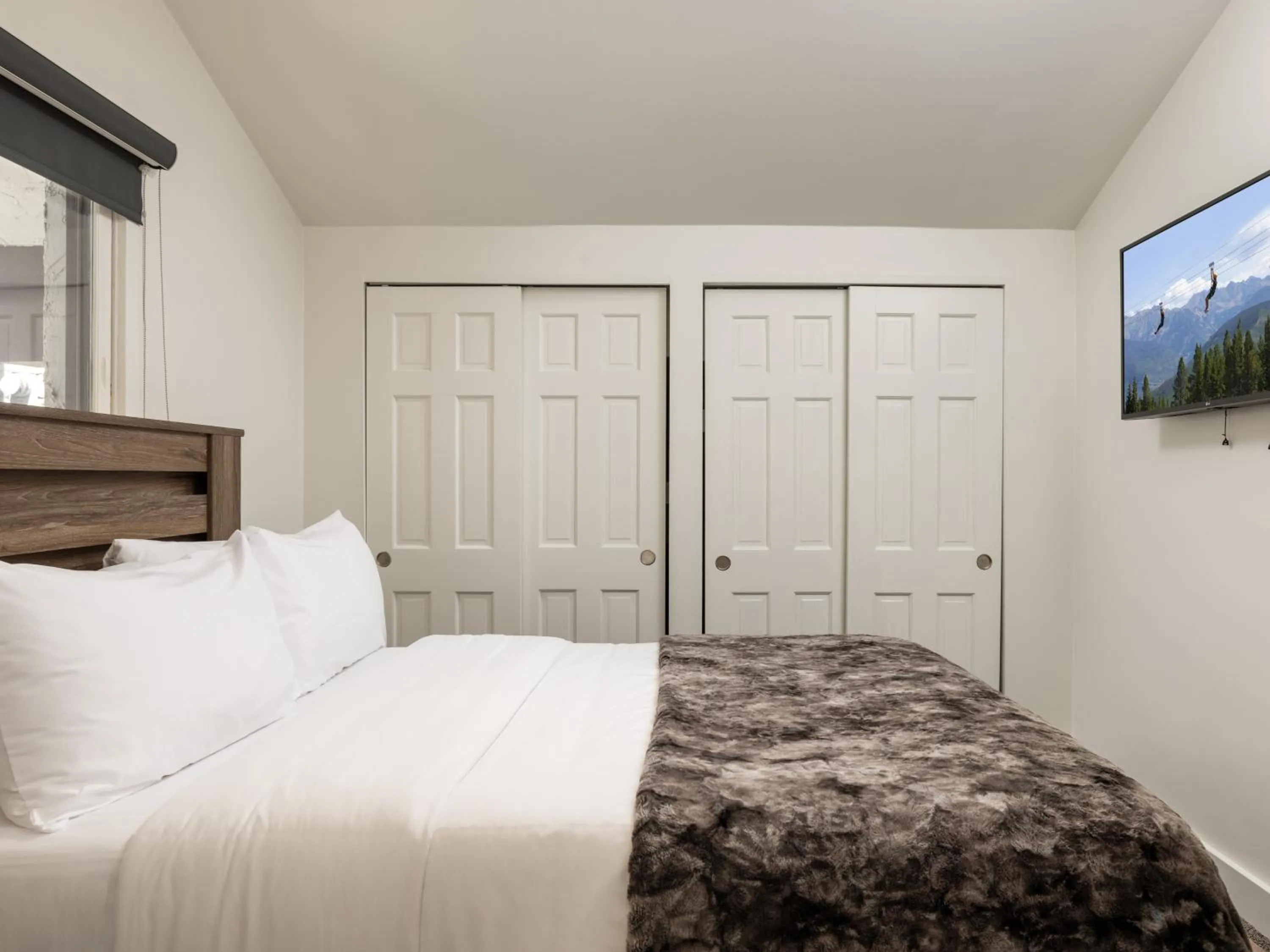 Bed in Enzian - CoralTree Residence Collection