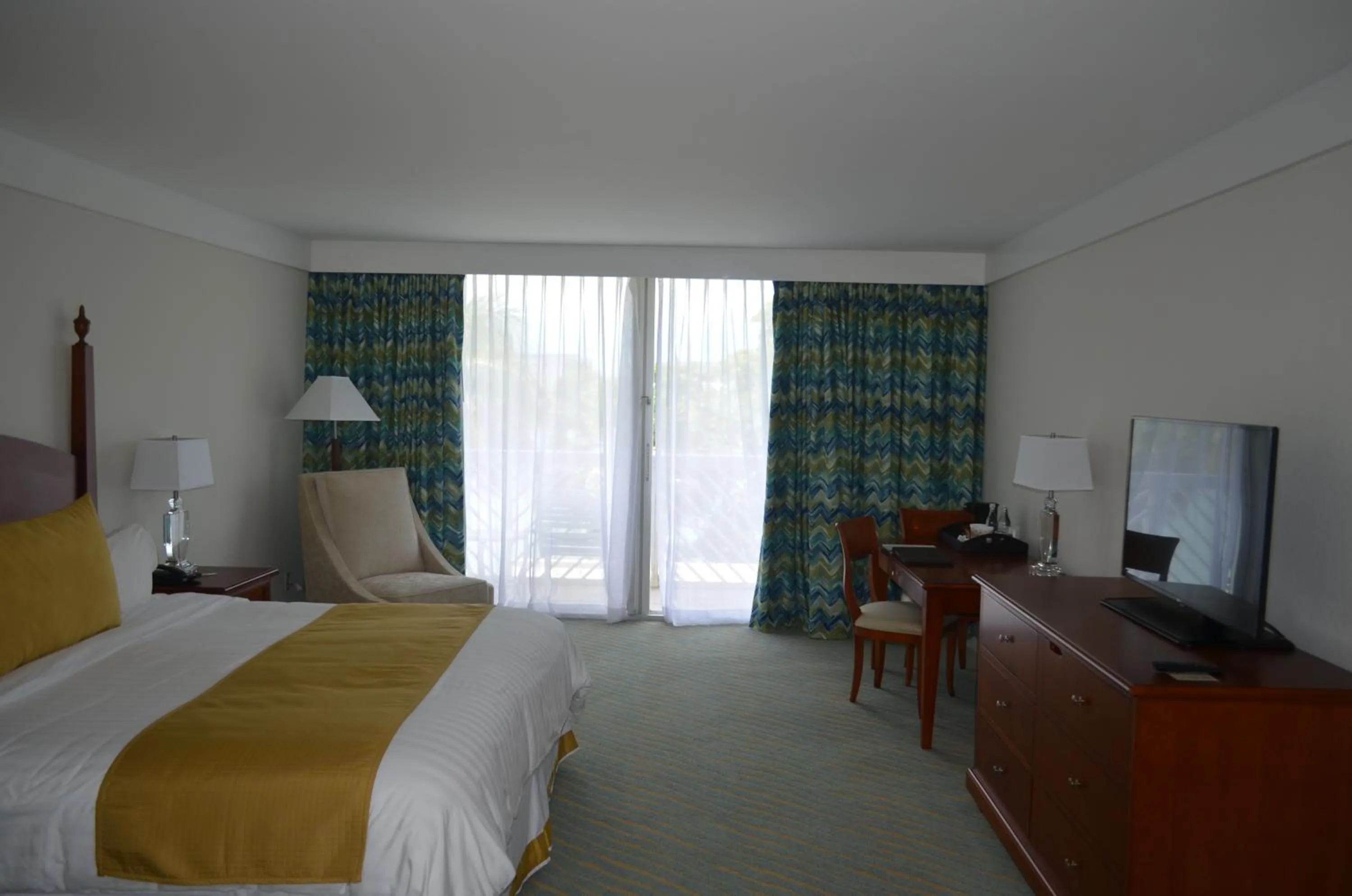 Photo of the whole room in Lighthouse Pointe at Grand Lucayan Resort
