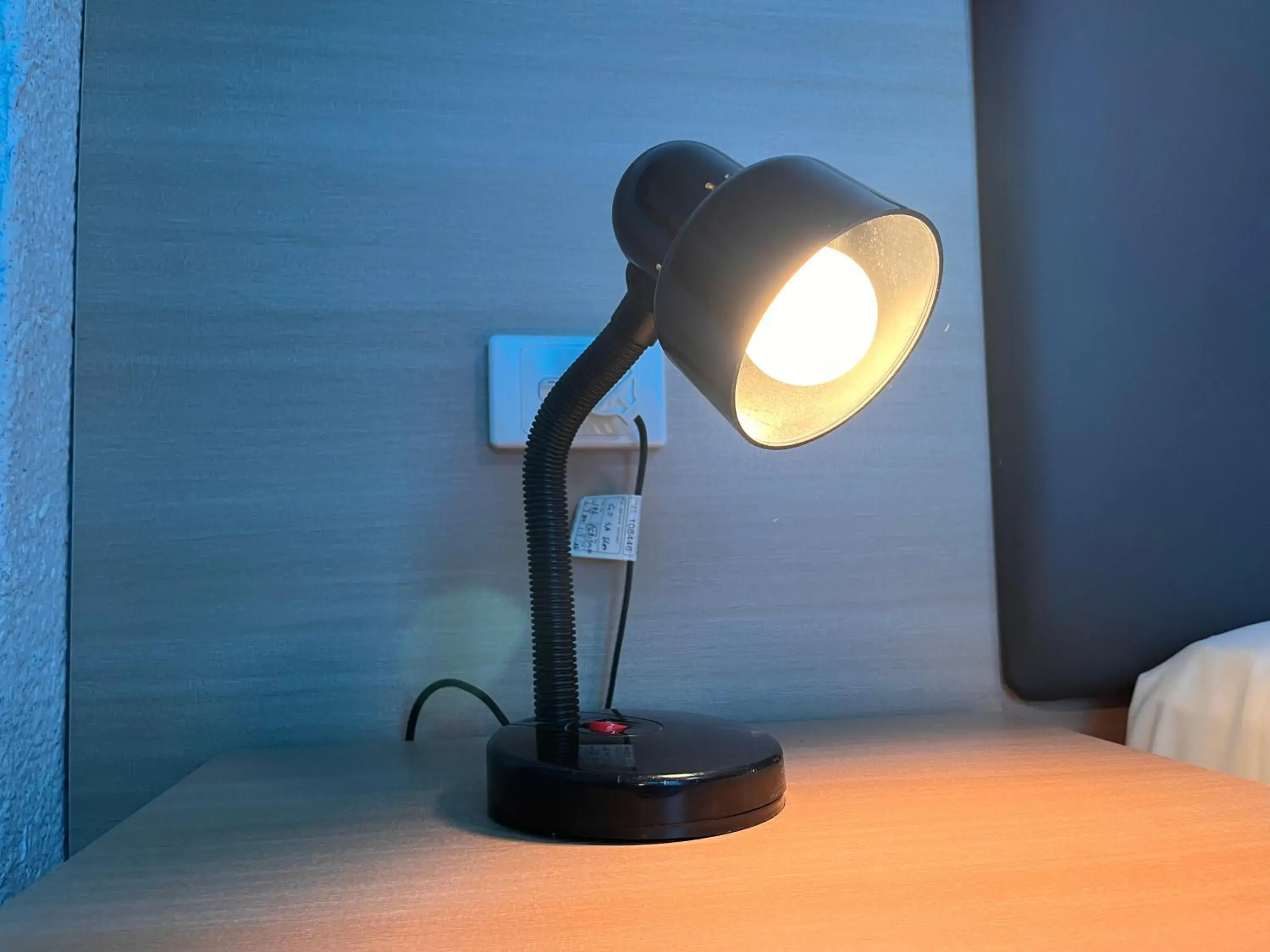 Bedroom, Bed in Jasper Motor Inn Bedroom, Bed in Jasper Motor Inn