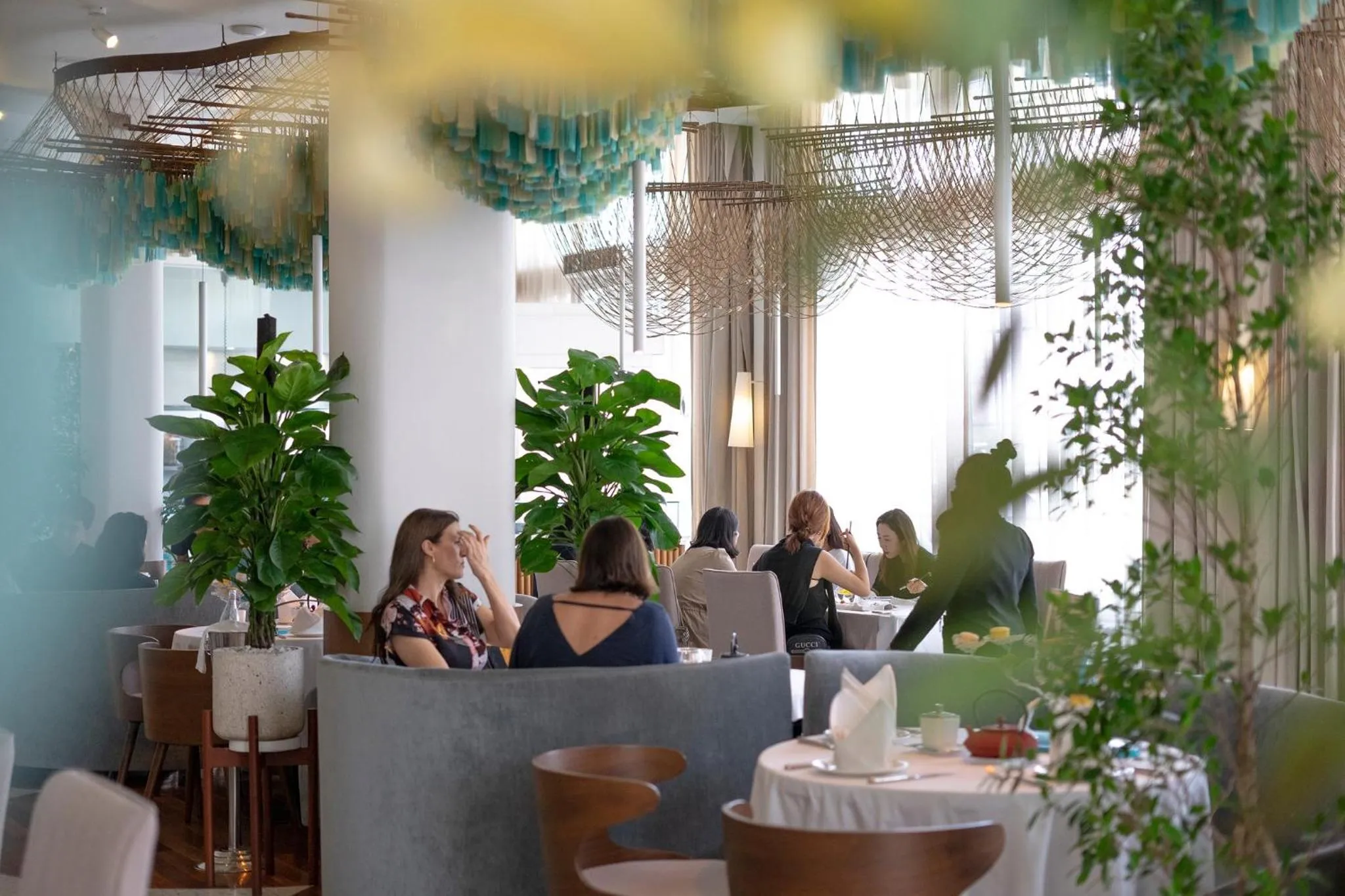 Restaurant/places to eat in Amanjaya Pancam Suites Hotel