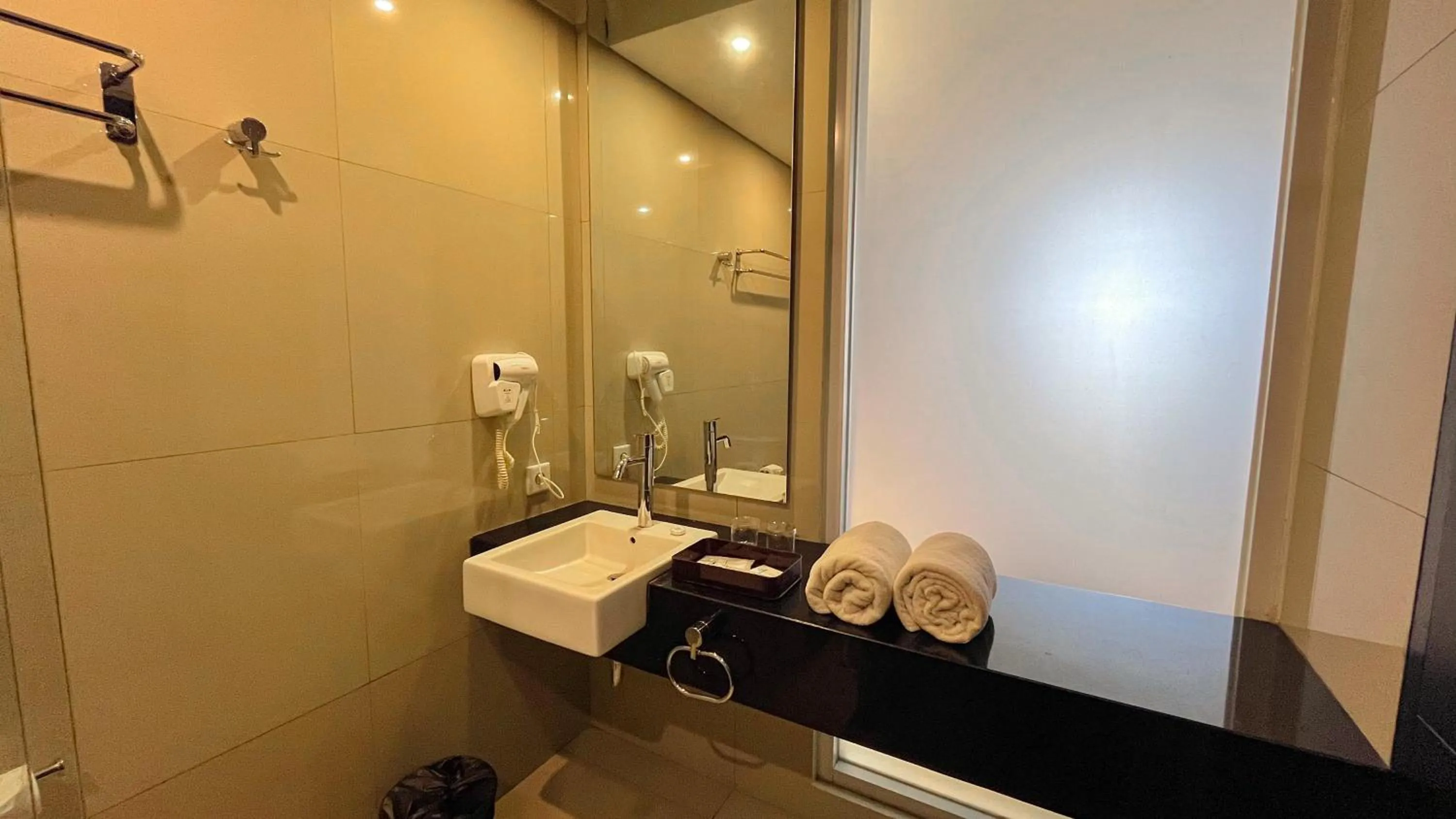 Bathroom in Grandia Hotel