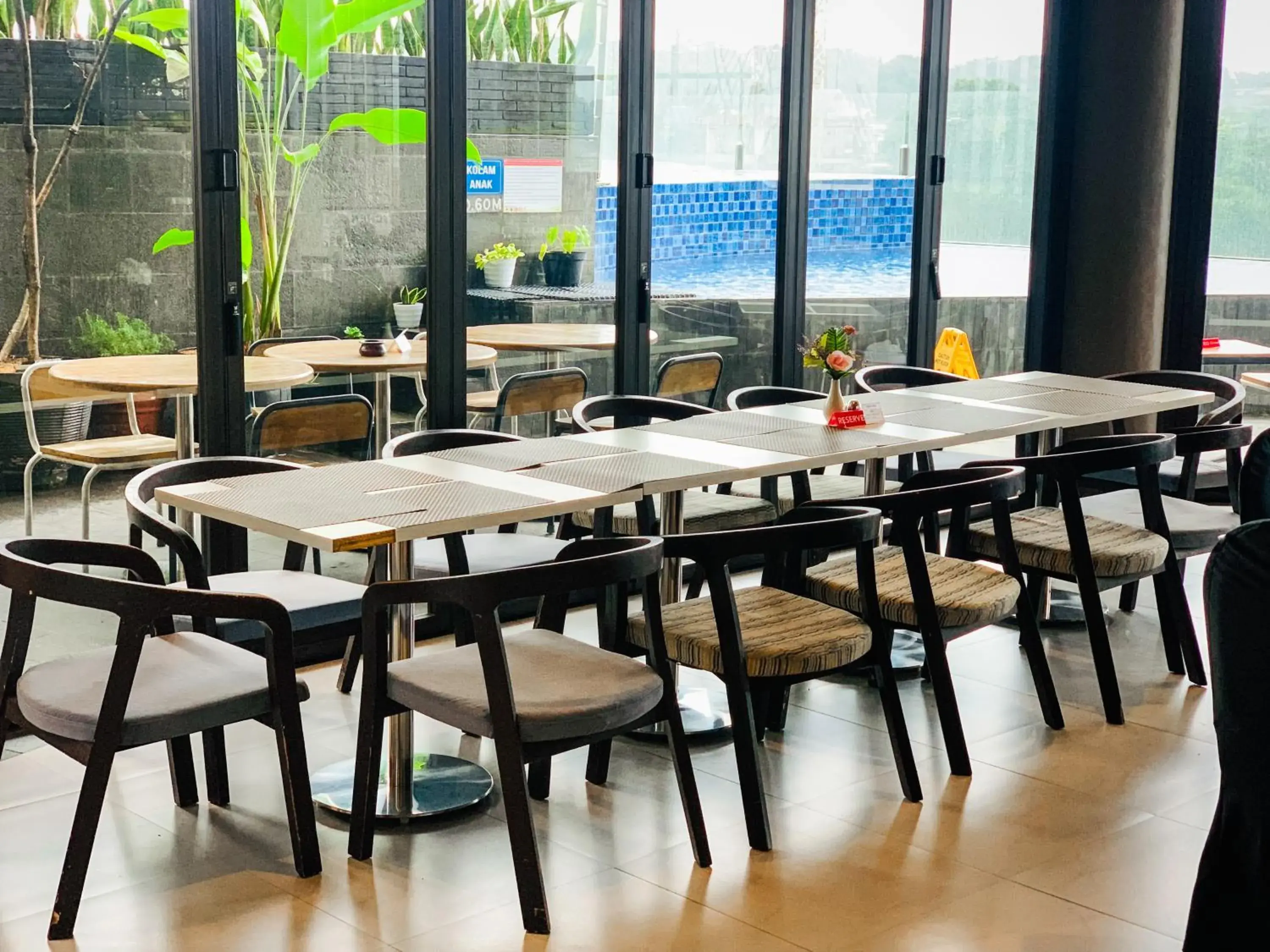 Restaurant/places to eat in Grandia Hotel Restaurant/places to eat in Grandia Hotel