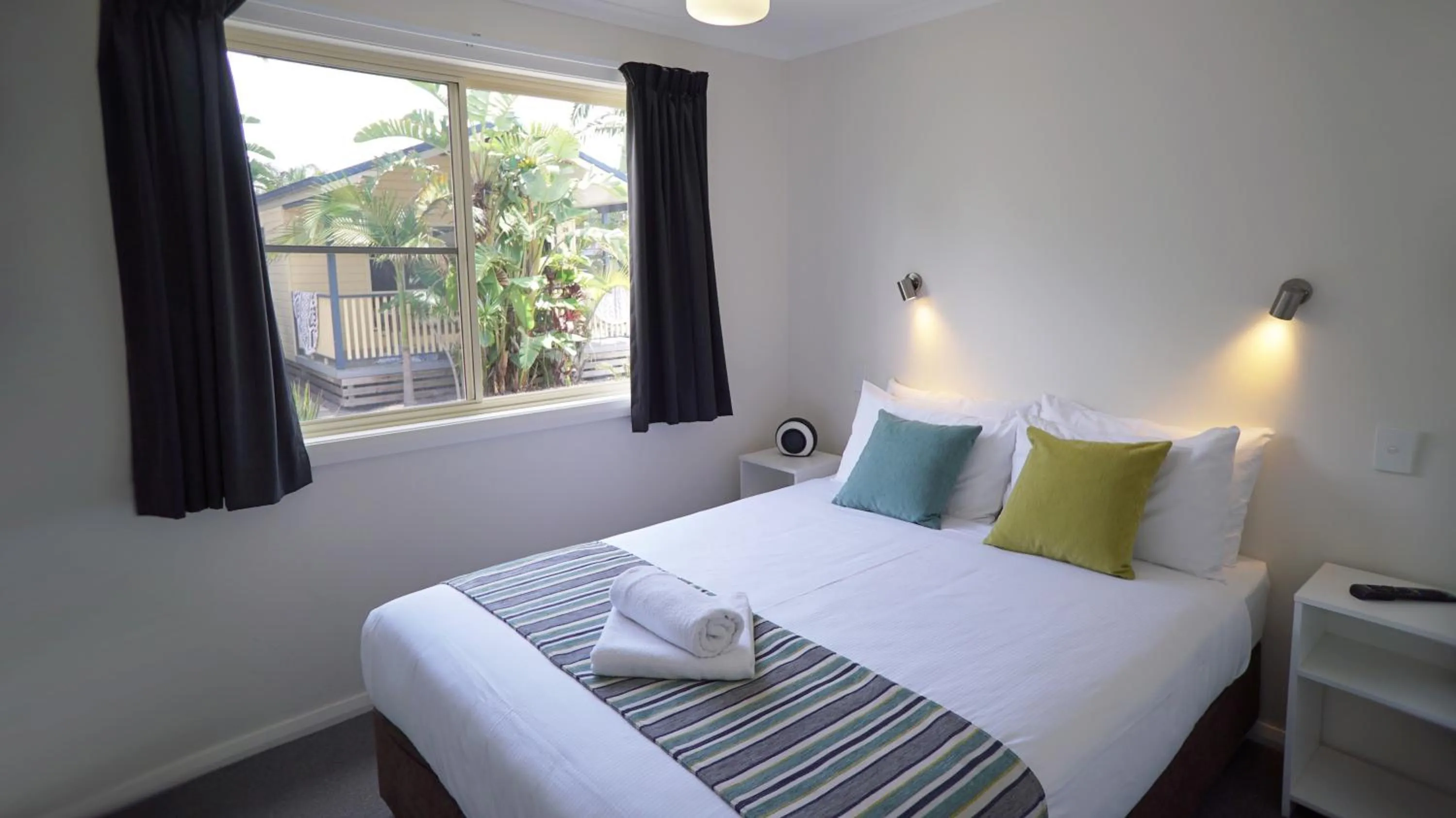 Bedroom, Bed in Ingenia Holidays Soldiers Point