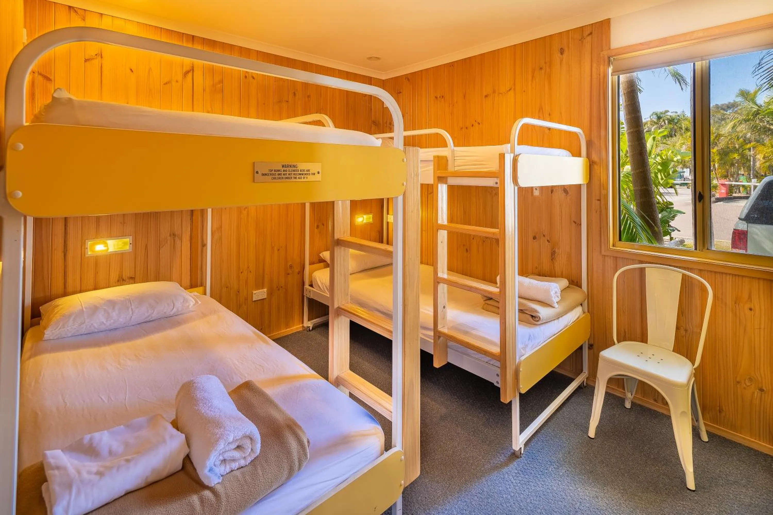 bunk bed, Bed in Ingenia Holidays Soldiers Point
