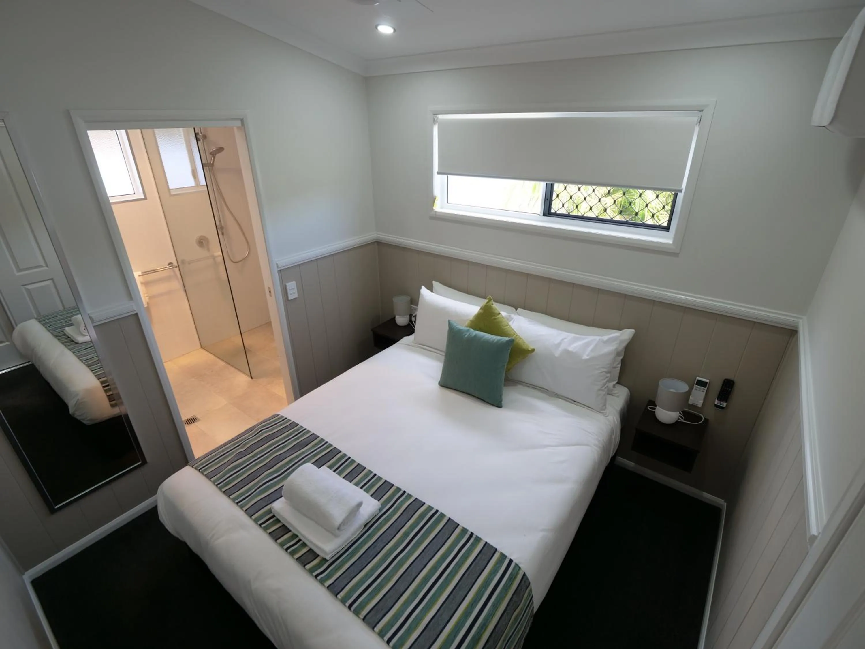 Bedroom, Bed in Ingenia Holidays Soldiers Point