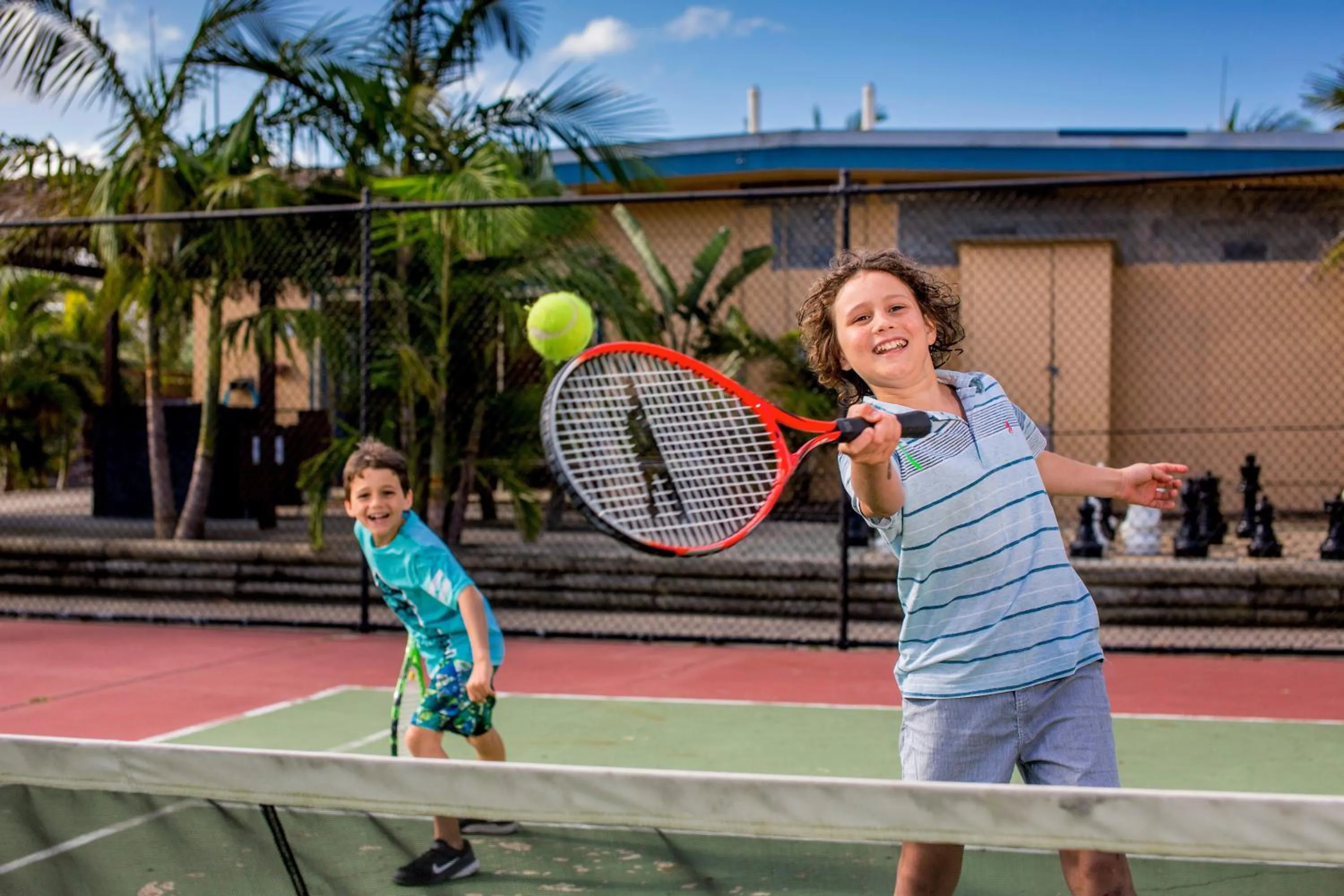 Tennis court in Ingenia Holidays Soldiers Point