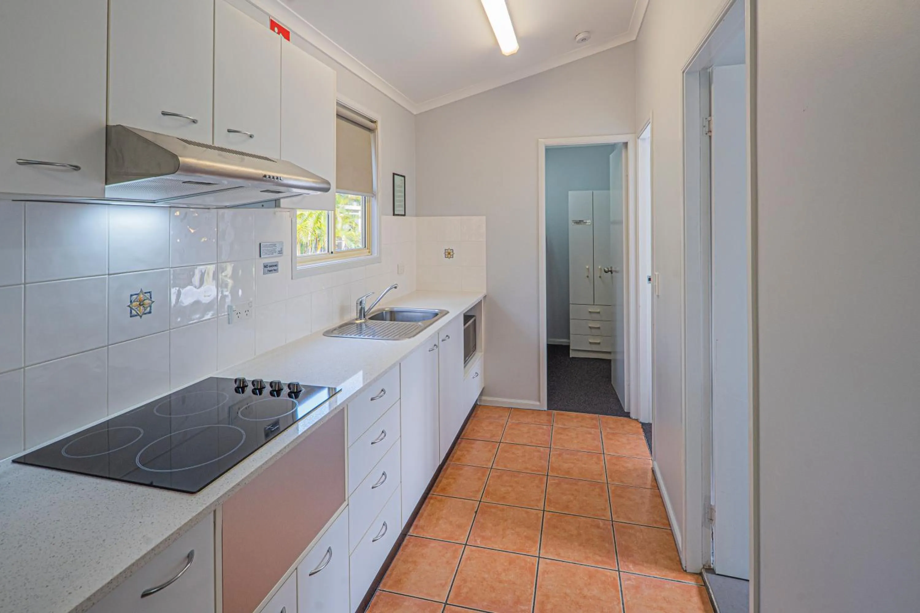 Kitchen or kitchenette in Ingenia Holidays Soldiers Point