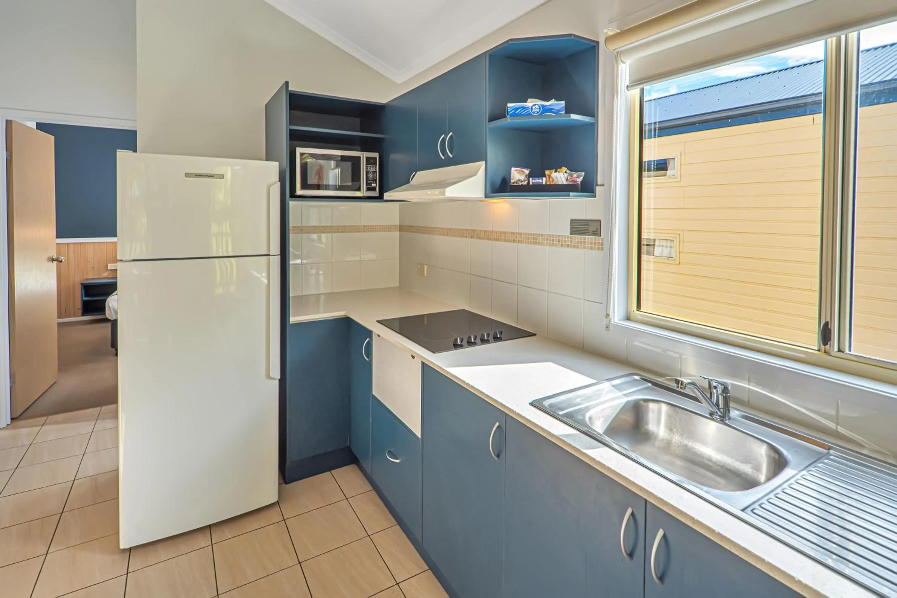 Kitchen or kitchenette in Ingenia Holidays Soldiers Point