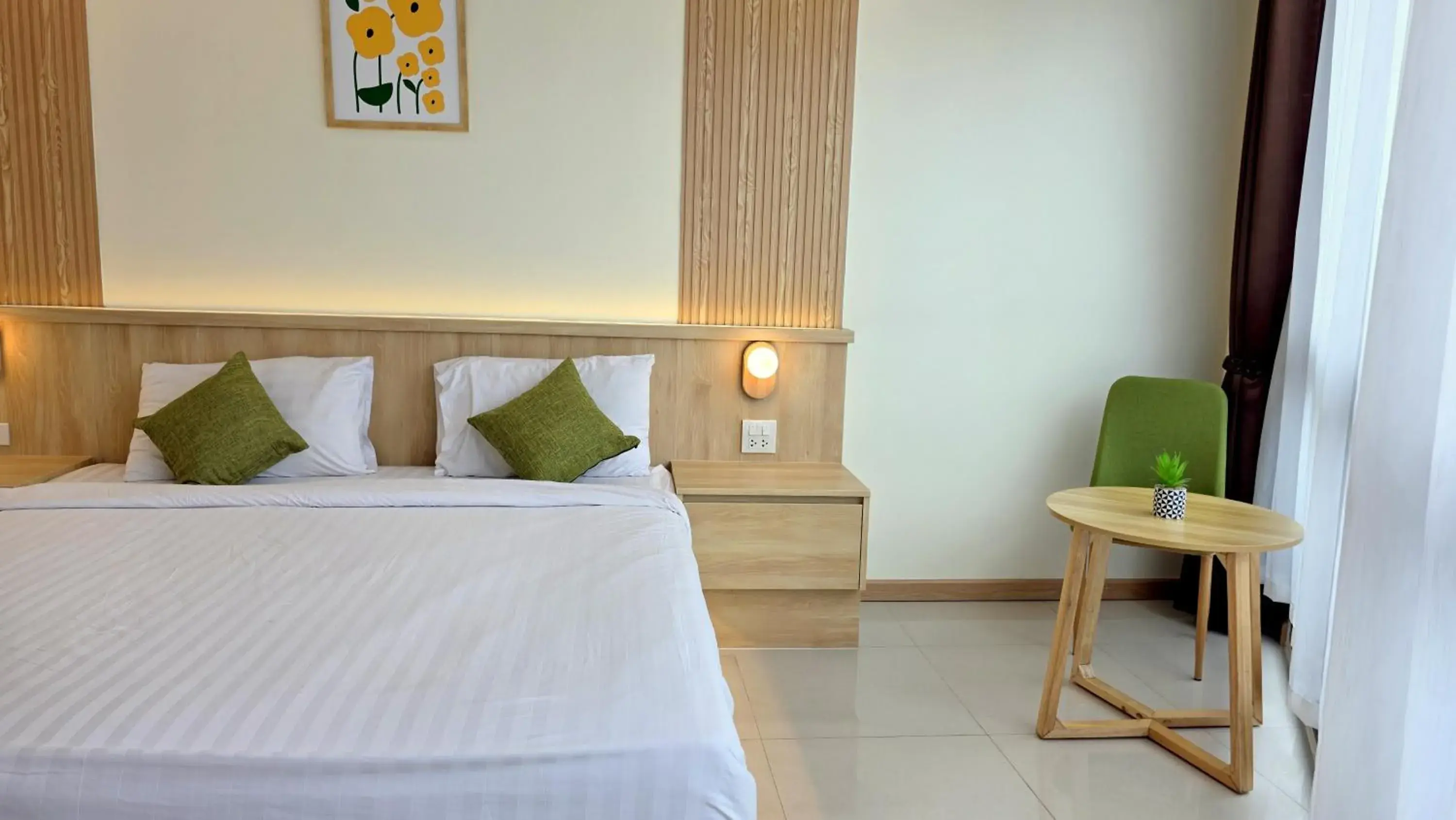 Photo of the whole room, Bed in Samed Port View Photo of the whole room, Bed in Samed Port View