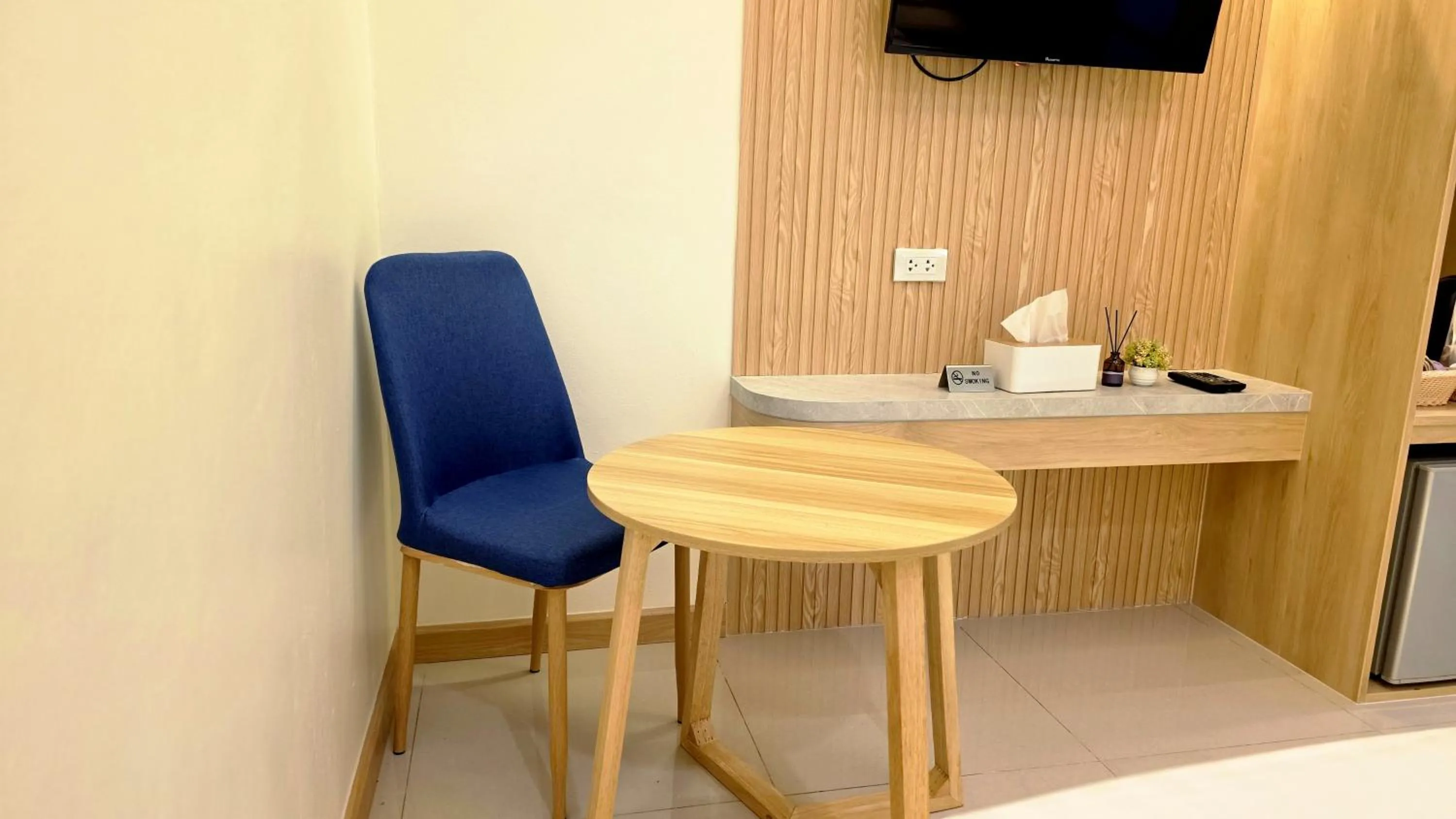 Seating area in Samed Port View