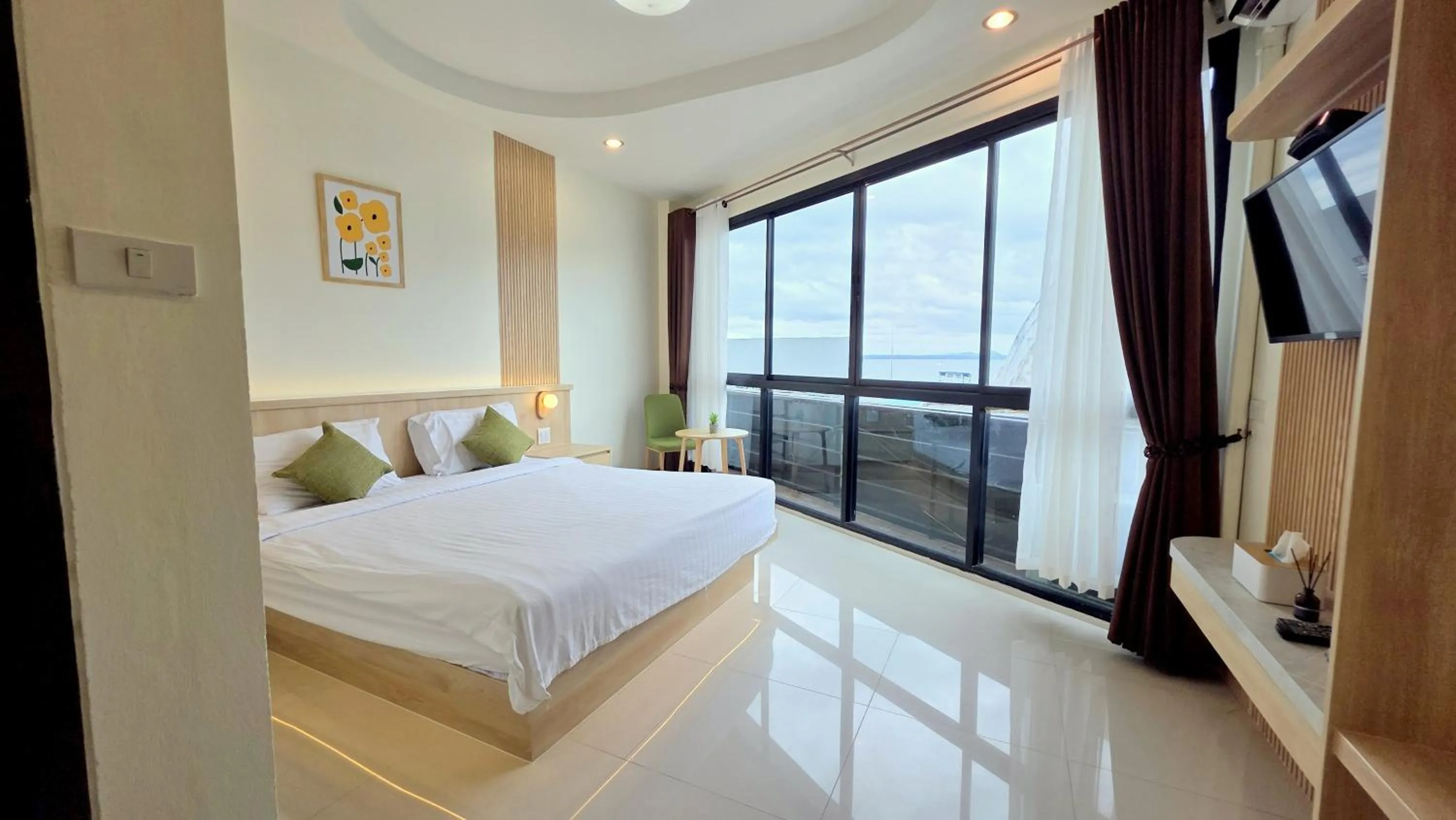 Bed in Samed Port View