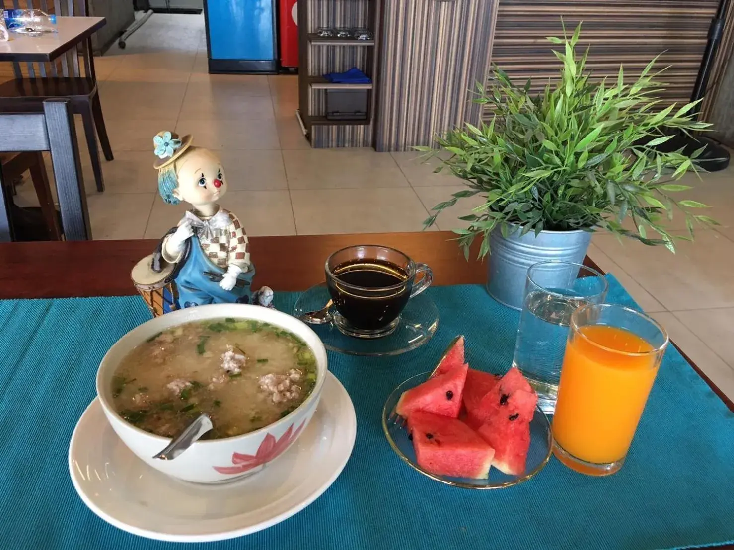 Food in Samed Port View Food in Samed Port View