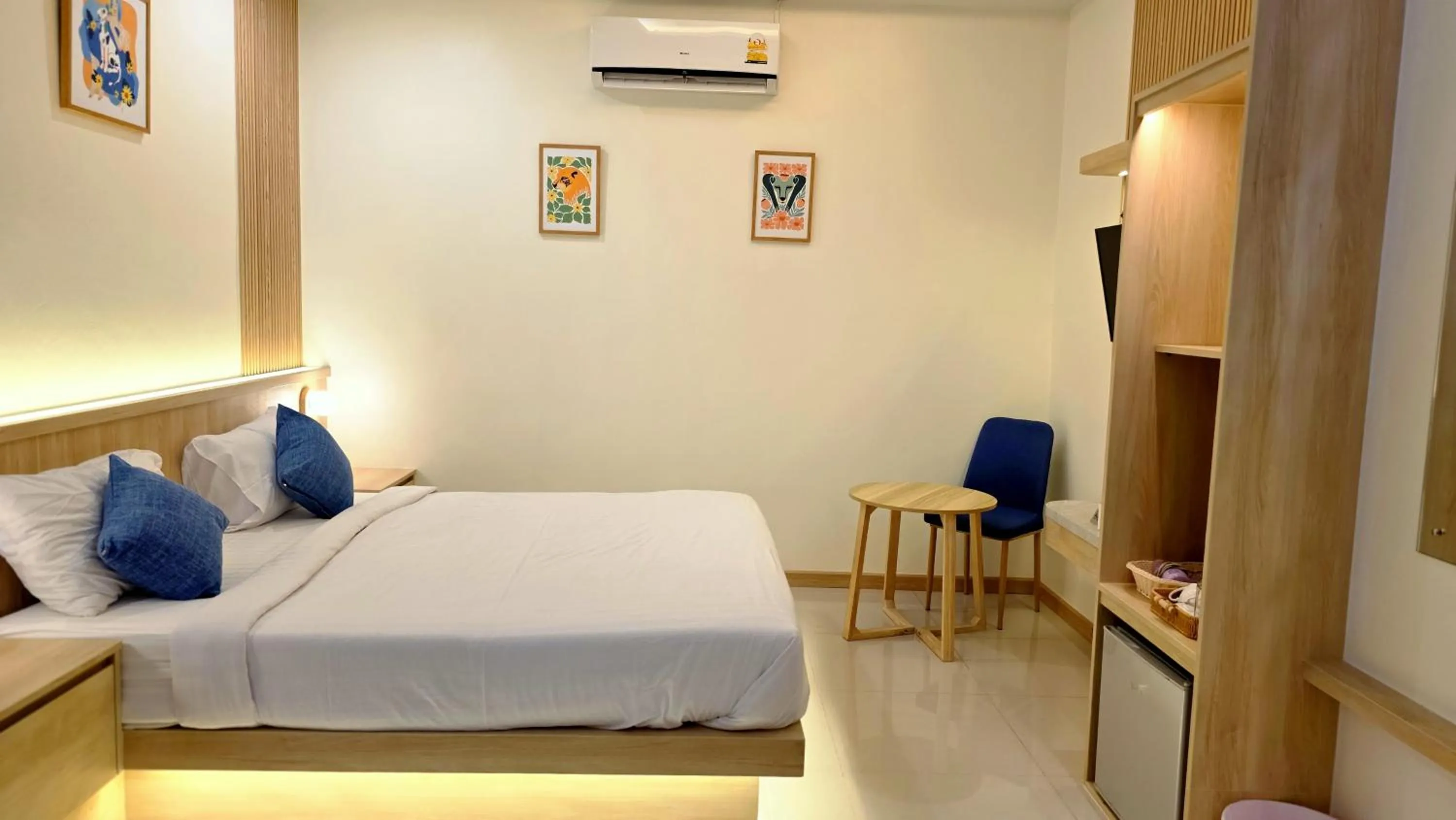 Bed in Samed Port View