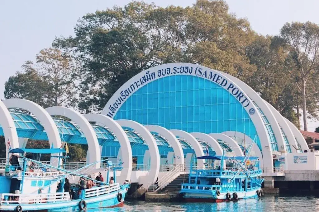 Nearby landmark in Samed Port View Nearby landmark in Samed Port View