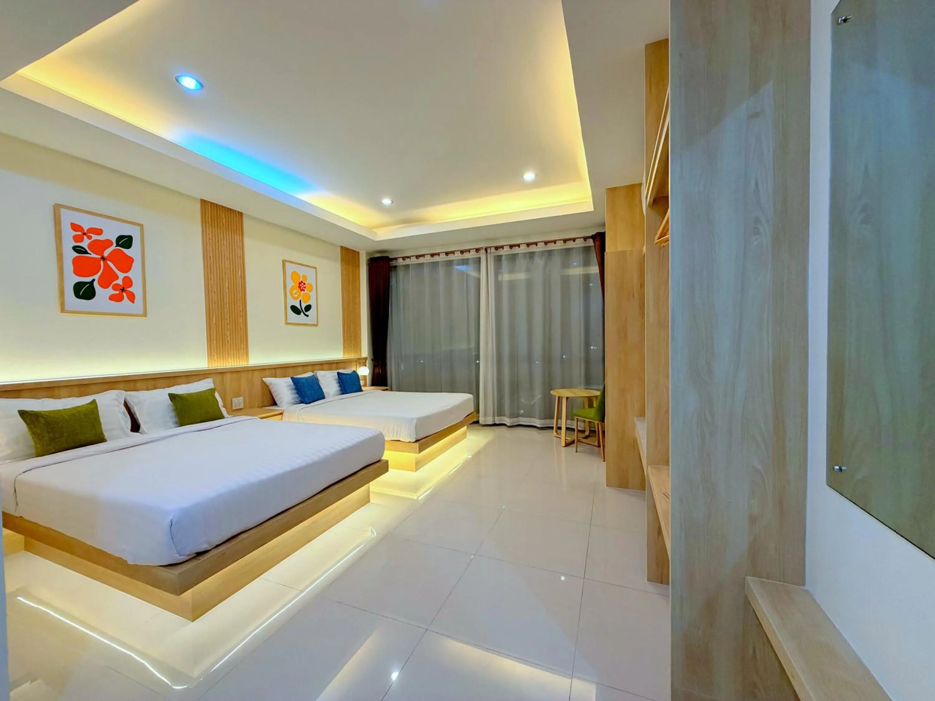 Bed in Samed Port View