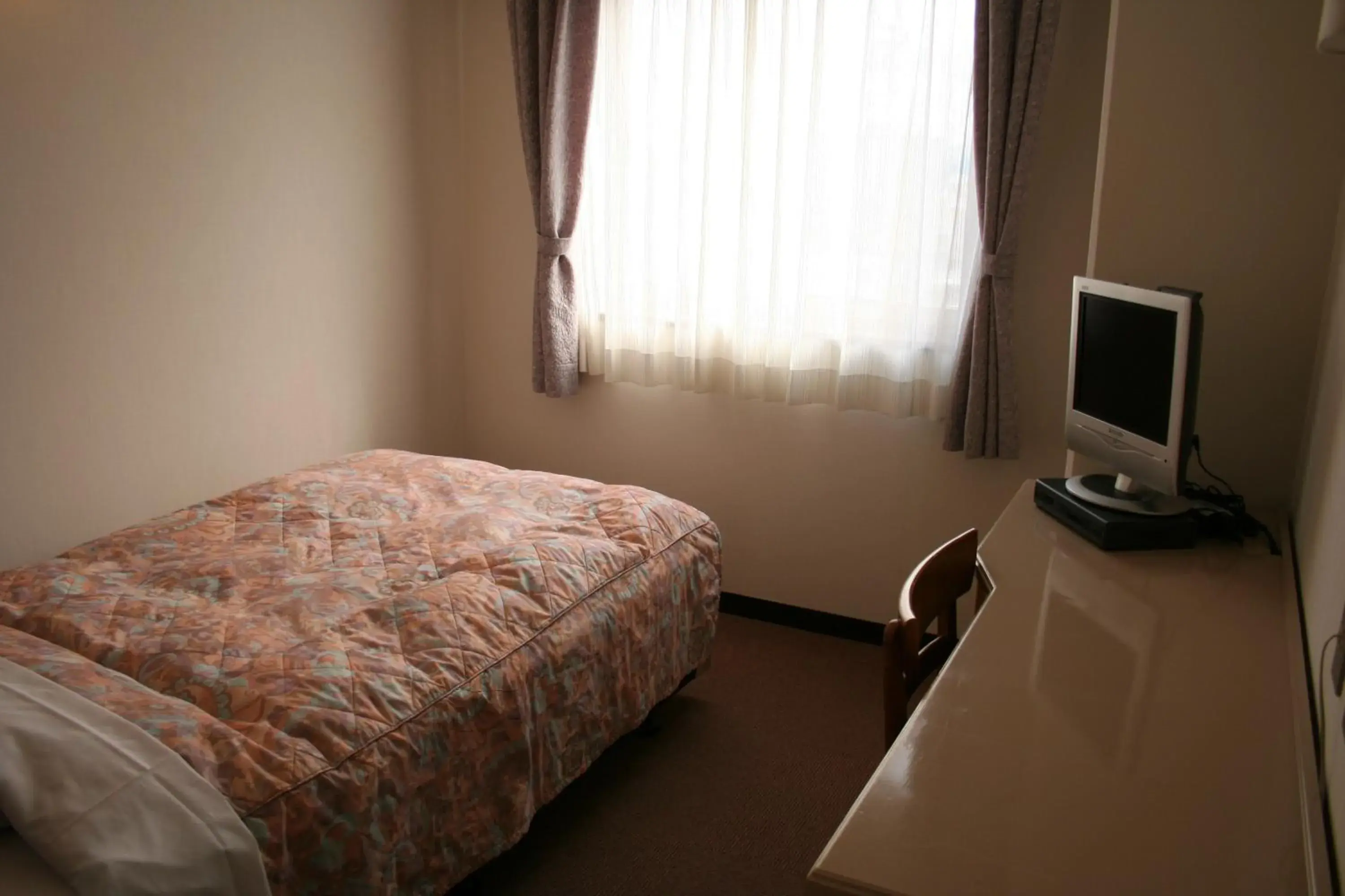 Photo of the whole room, Bed in Hotel Sunshine Tokushima Photo of the whole room, Bed in Hotel Sunshine Tokushima