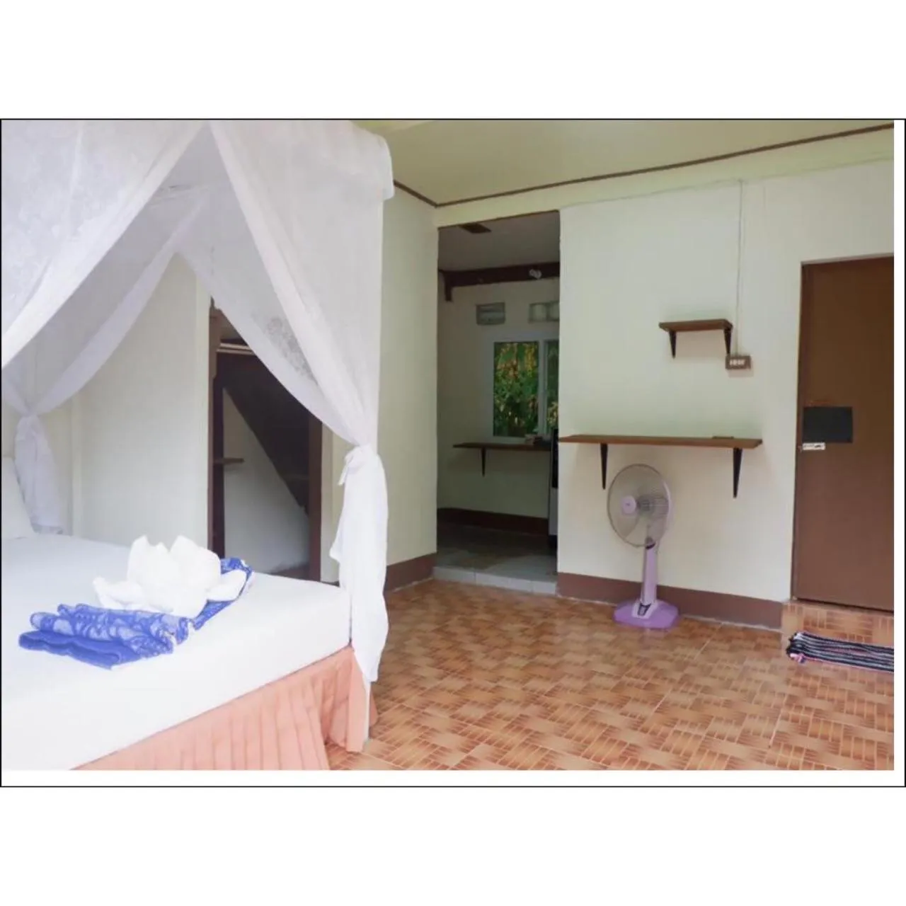 Bed in Koh Mook Garden Beach Resort