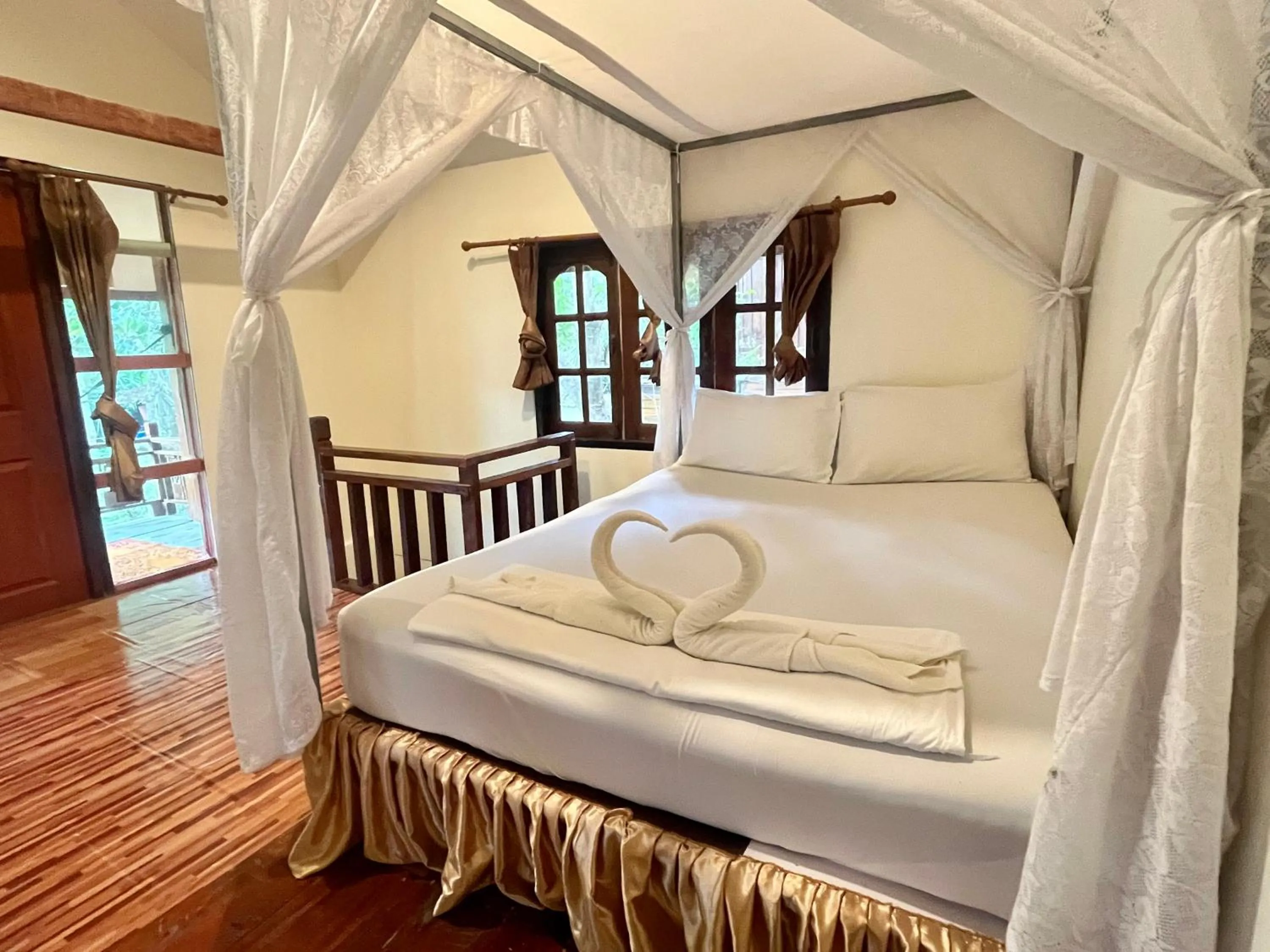 Bed in Koh Mook Garden Beach Resort