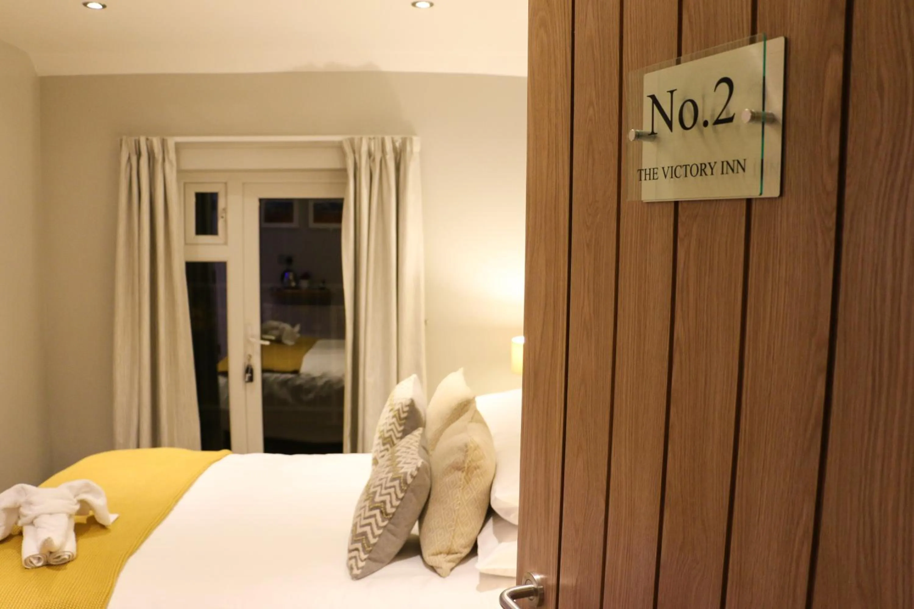 Bed in The Victory at Mersea