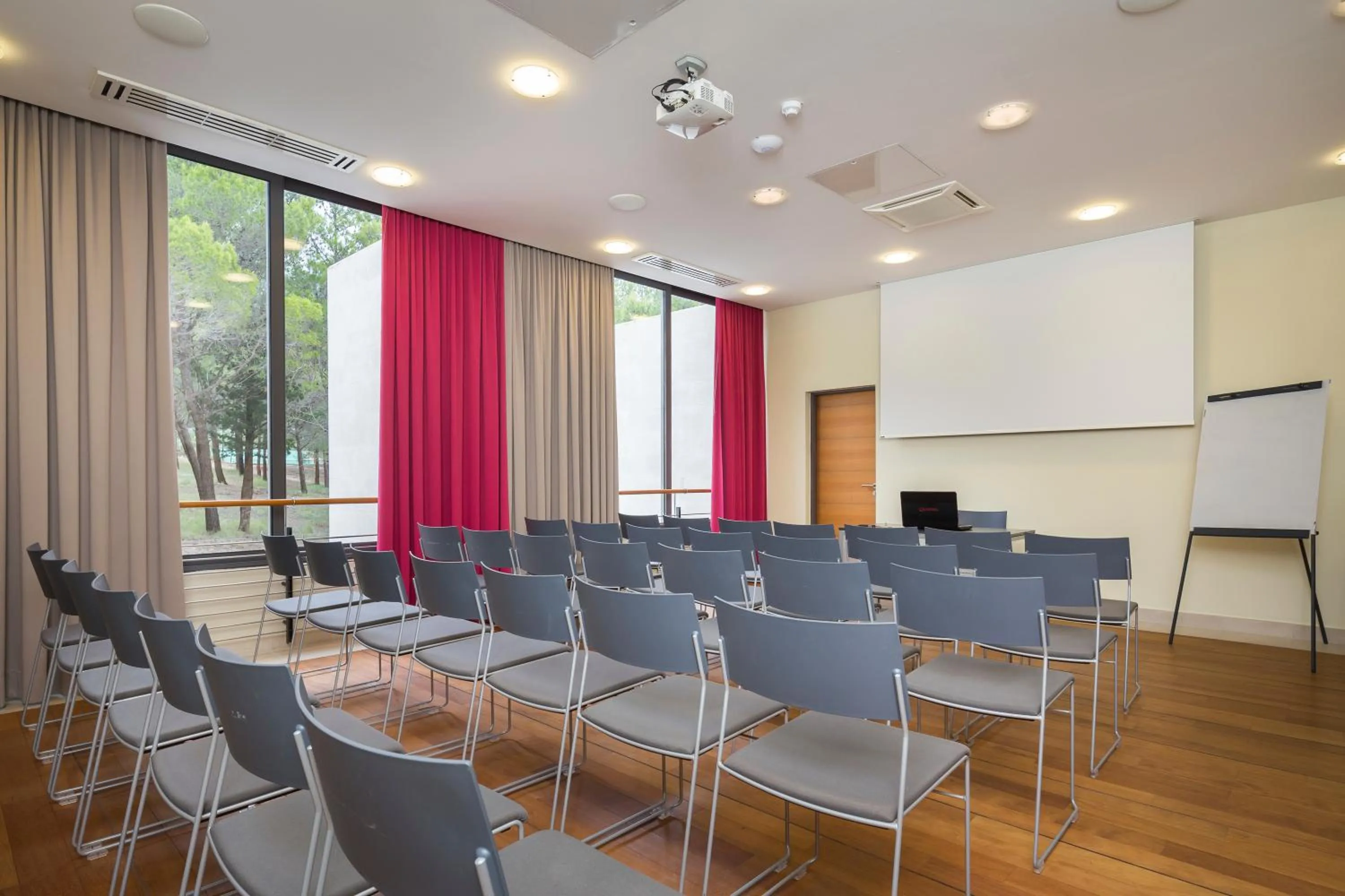 Meeting/conference room in BRETANIDE Sport & Wellness Resort - All Inclusive