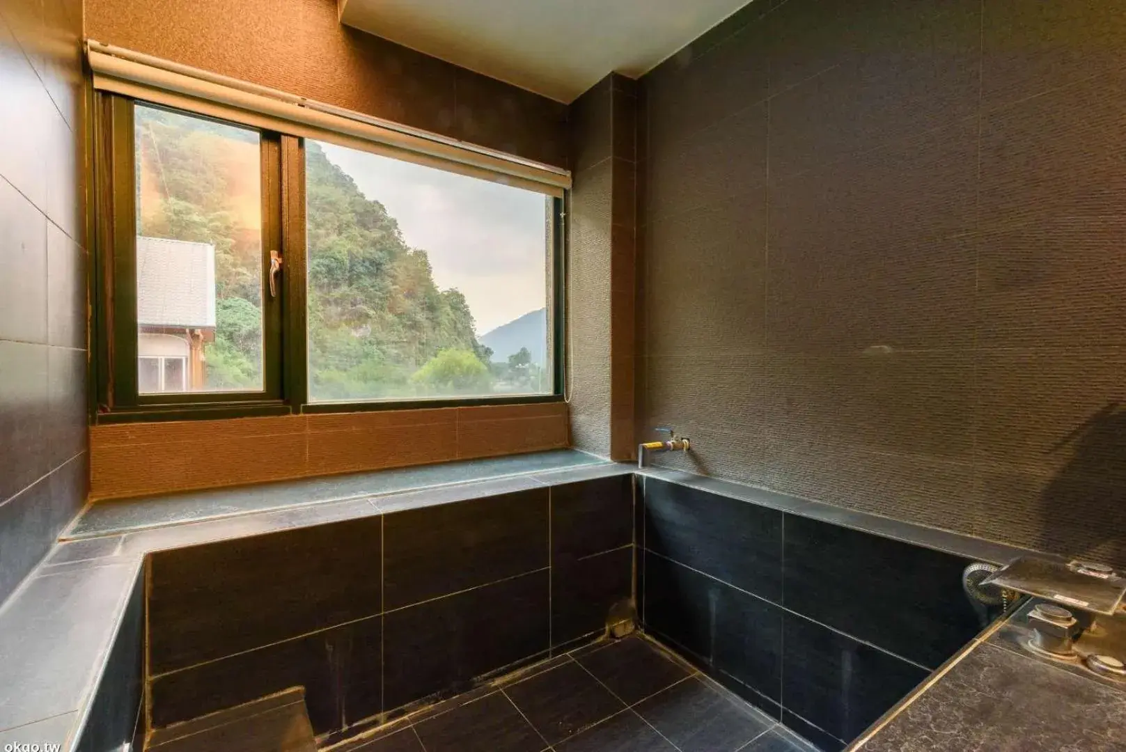 Twin Room with Mountain View in Xiang Ting Twin Room with Mountain View in Xiang Ting