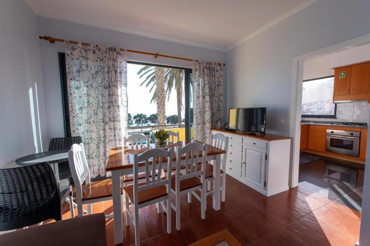 Apartamentos Amarelo