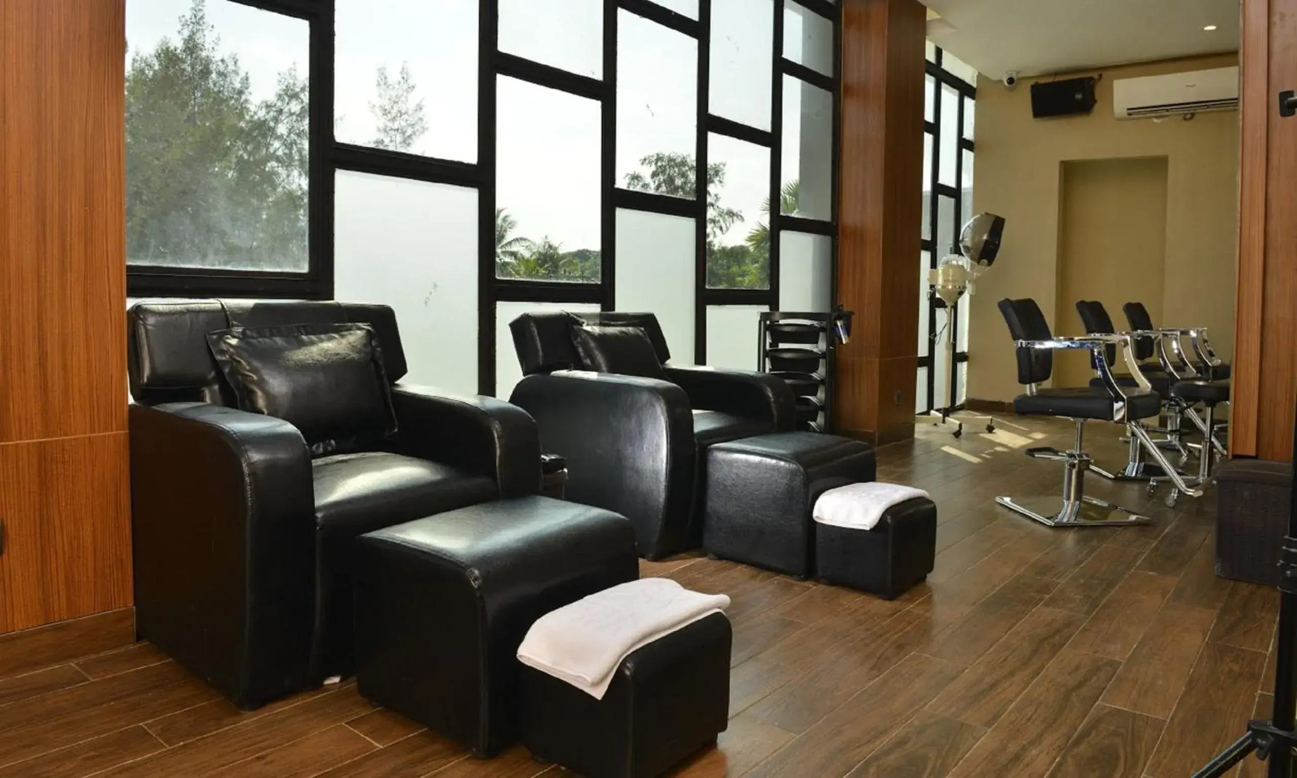 Spa and wellness centre/facilities in Sotis Hotel Kupang Spa and wellness centre/facilities in Sotis Hotel Kupang