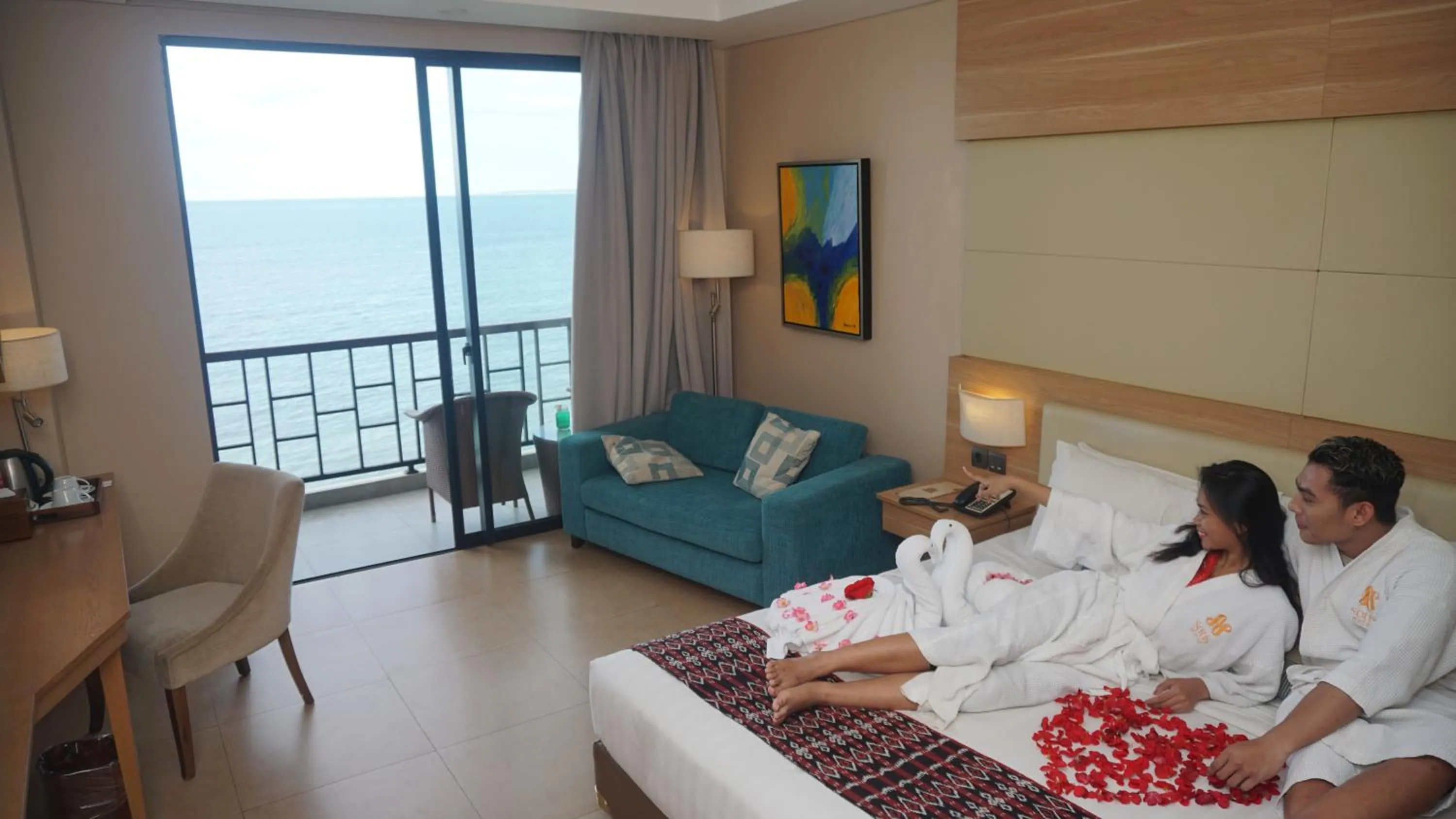 Bedroom, Bed in Sotis Hotel Kupang