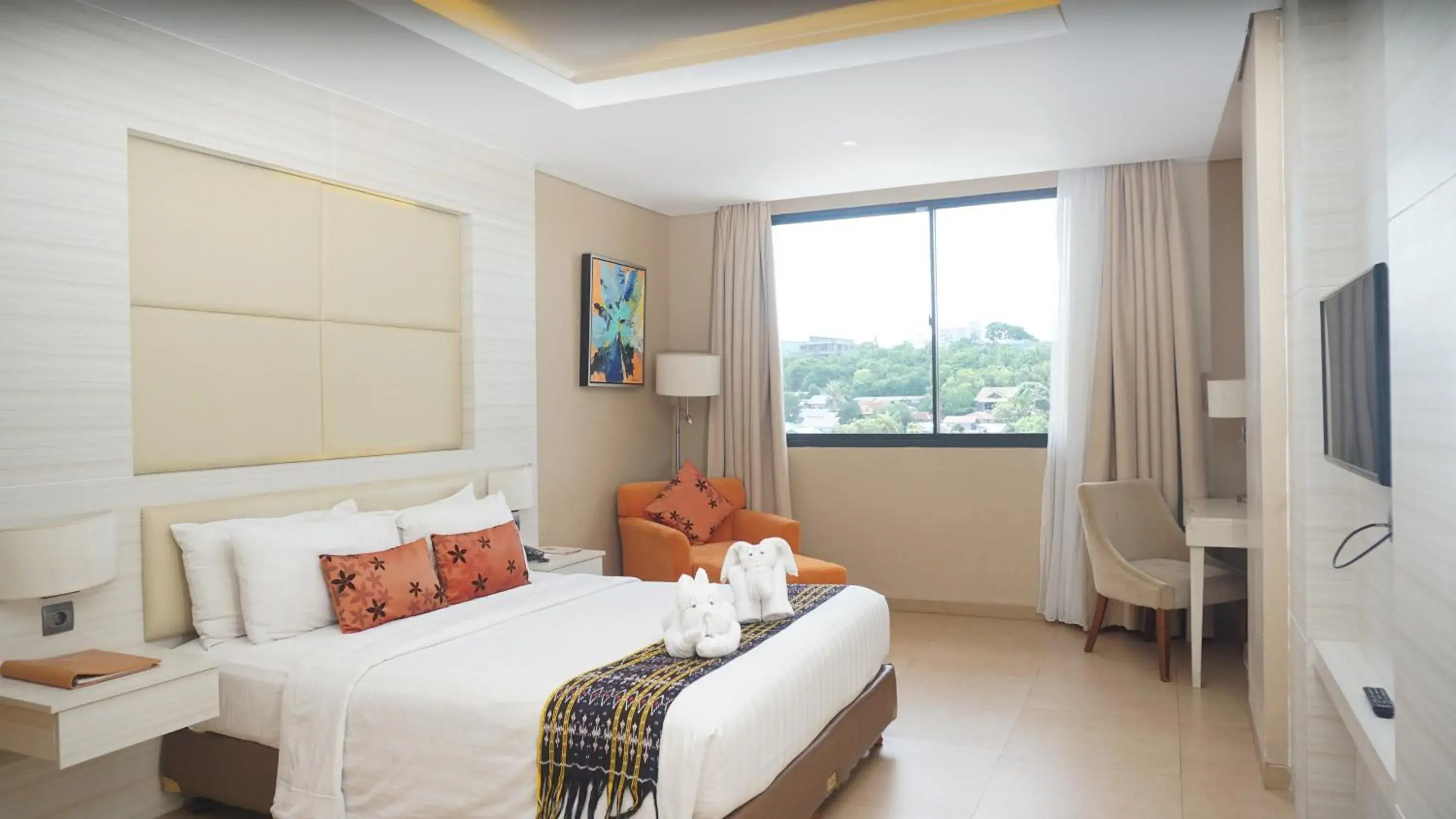 Deluxe Queen Room with City View in Sotis Hotel Kupang Deluxe Queen Room with City View in Sotis Hotel Kupang