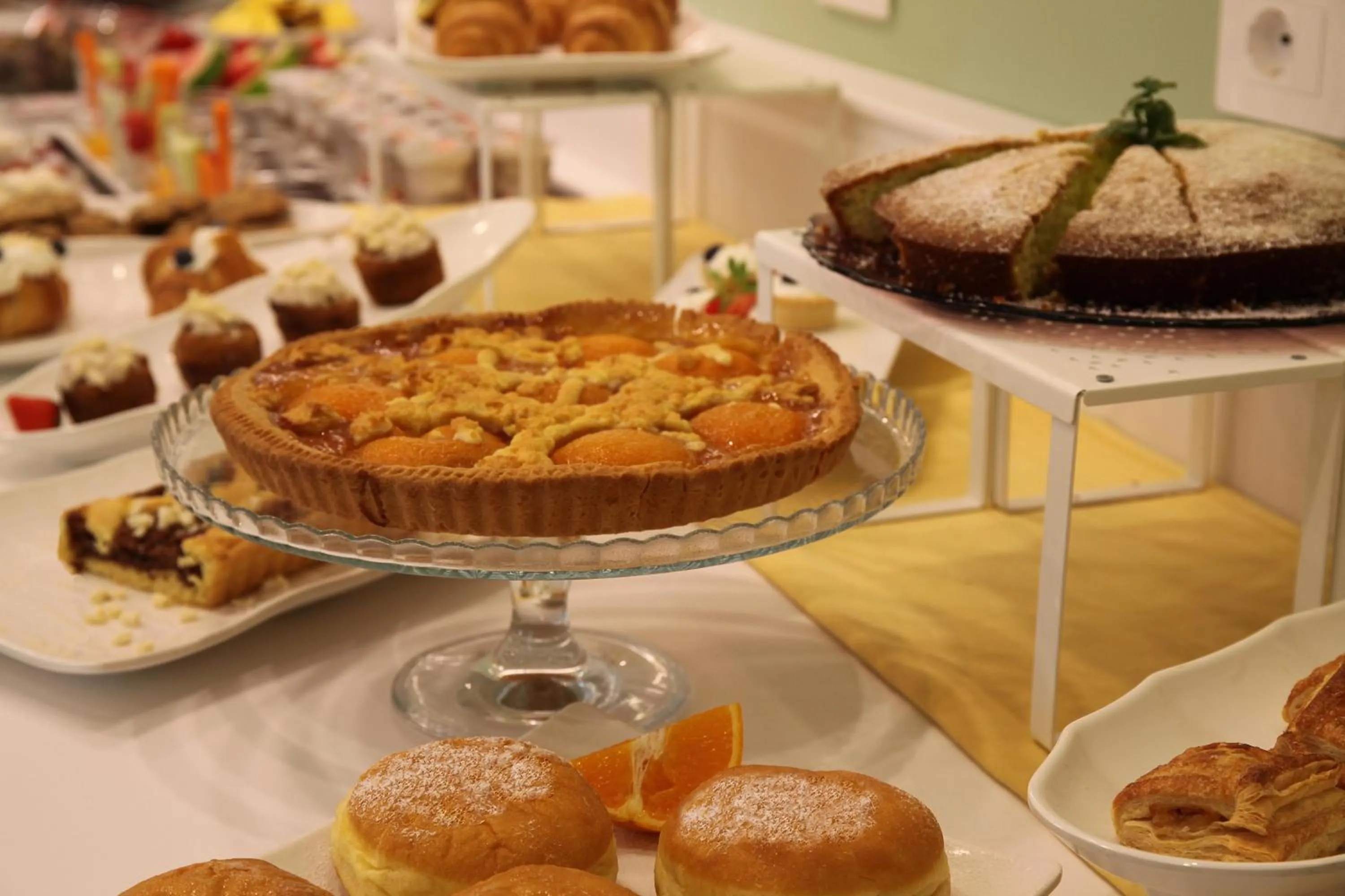 Breakfast in Hotel Ali d'Oro