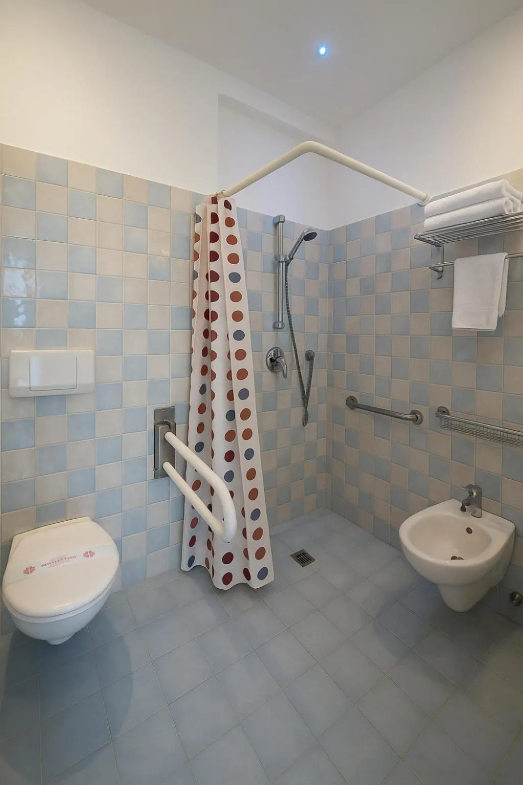 Bathroom in Hotel Ali d'Oro