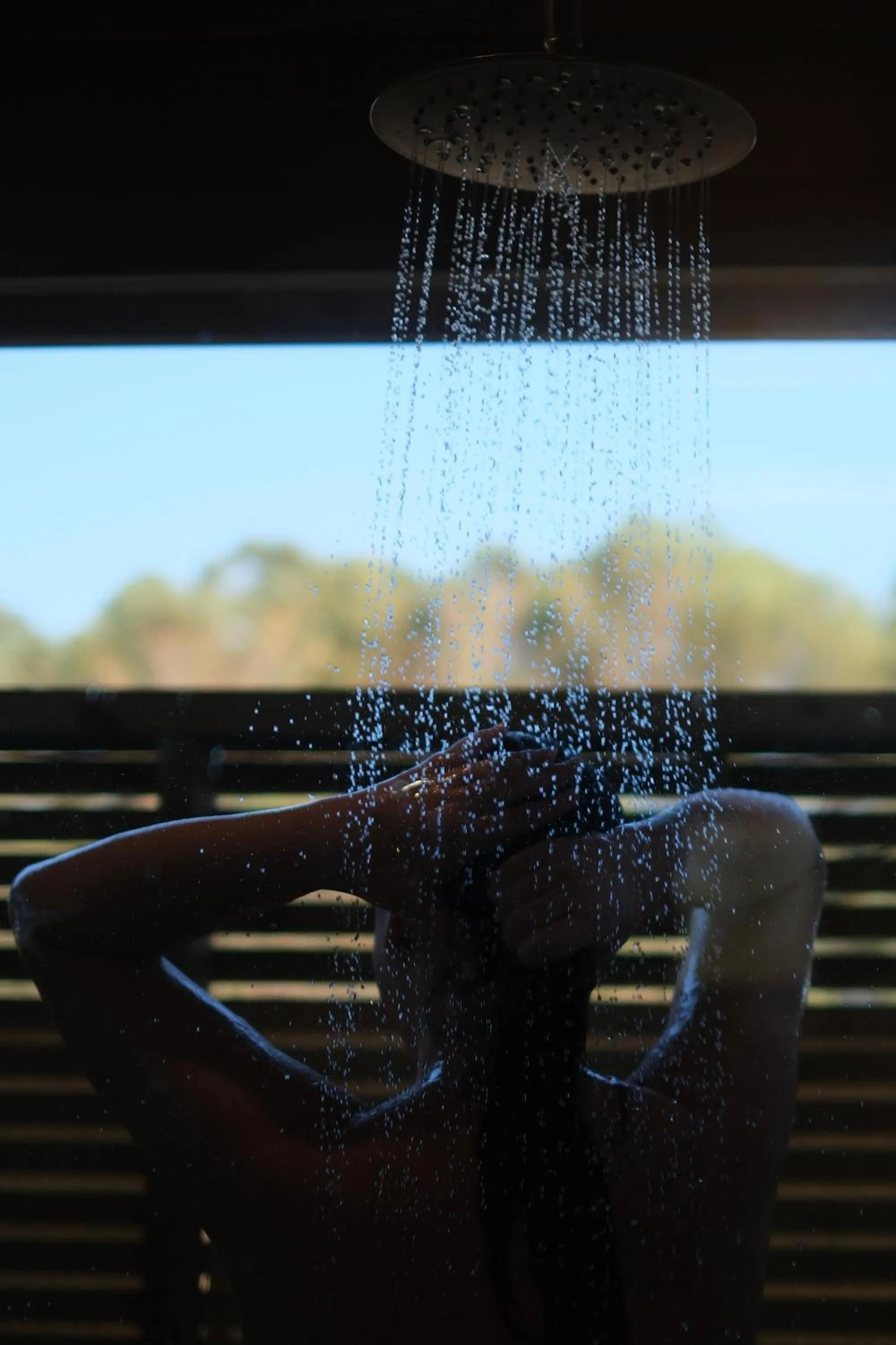 Shower in !Khwa ttu