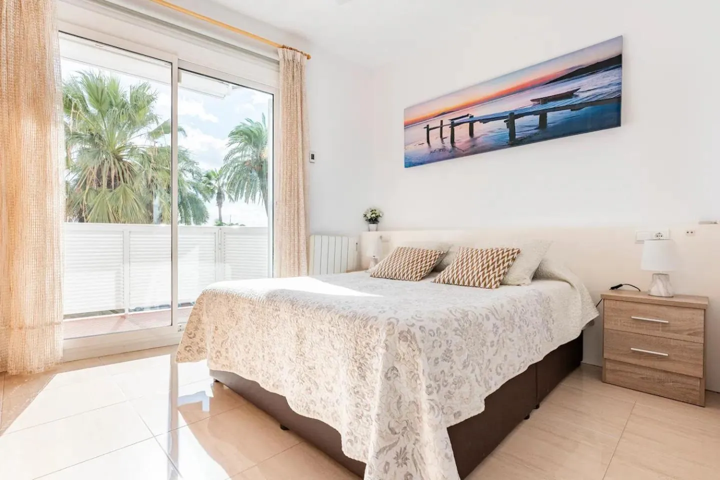 Bed in Sitges Seafront RIBERA