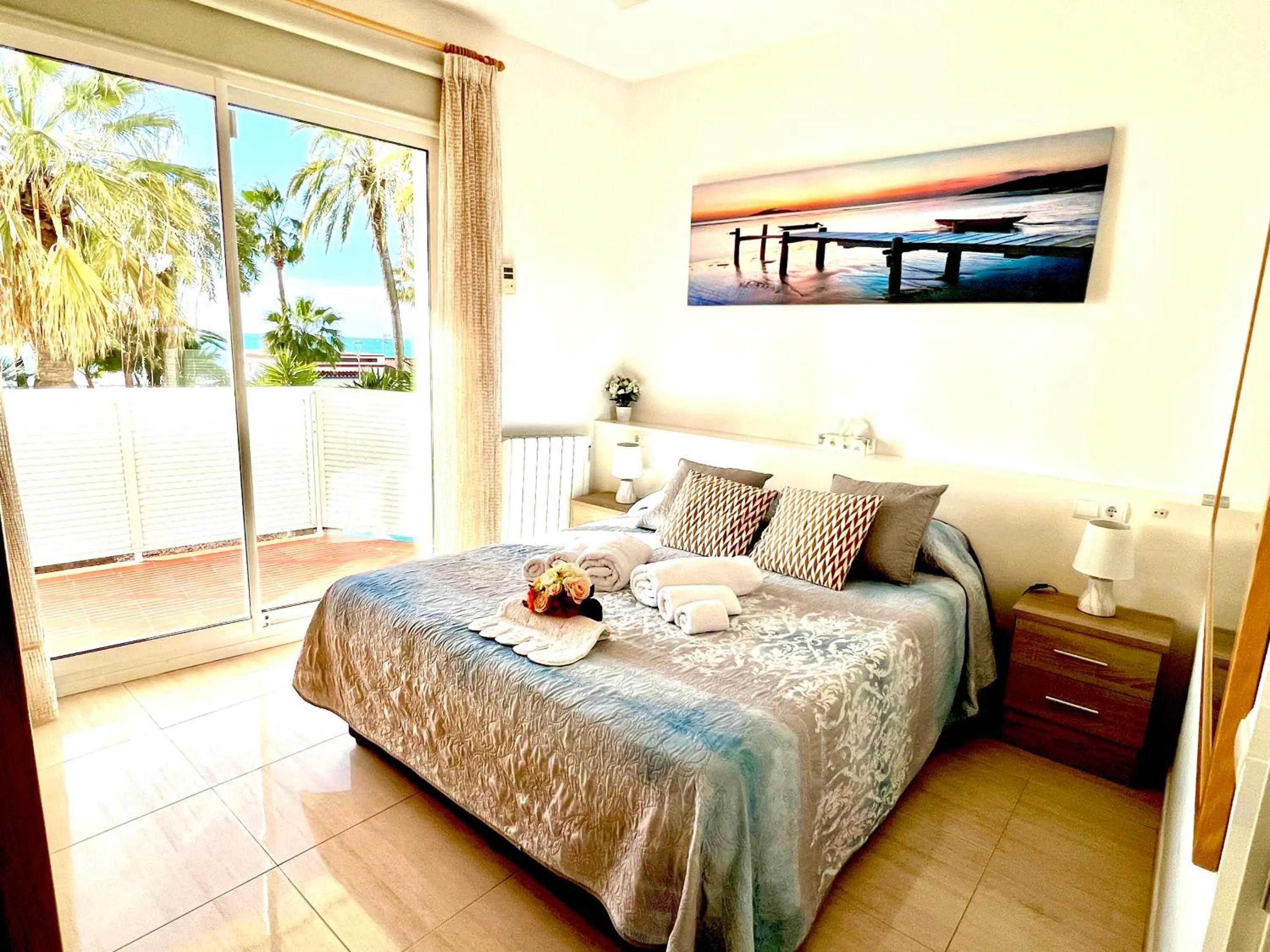 Bed in Sitges Seafront RIBERA